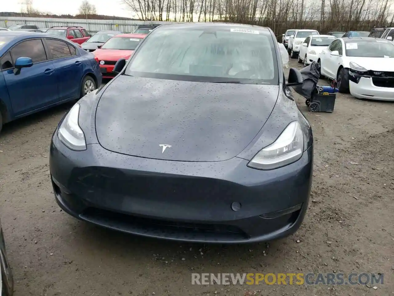 5 Photograph of a damaged car 5YJYGDEF7LF057353 TESLA MODEL Y 2020