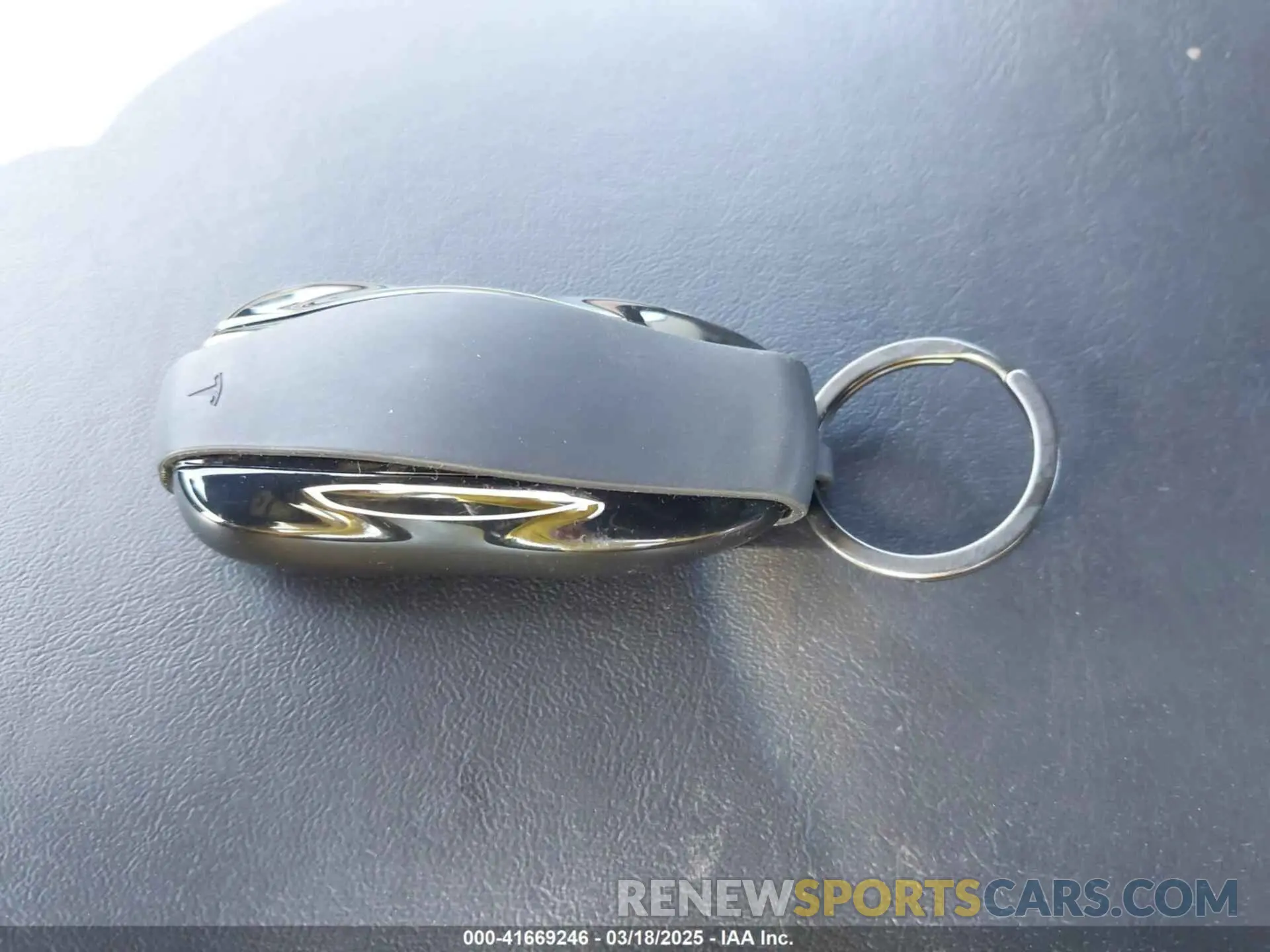 11 Photograph of a damaged car 5YJYGDEF8LF000658 TESLA MODEL Y 2020