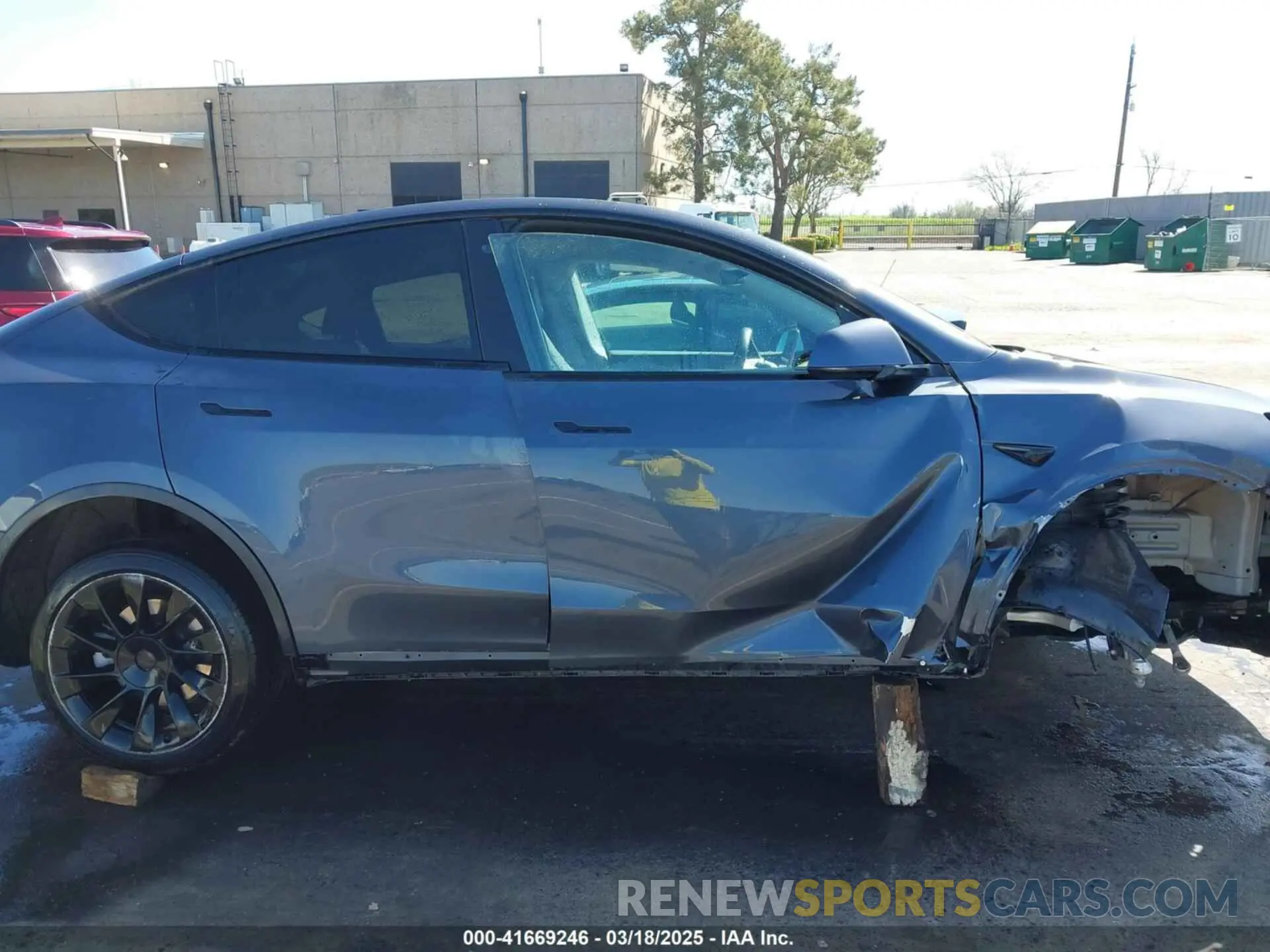 14 Photograph of a damaged car 5YJYGDEF8LF000658 TESLA MODEL Y 2020