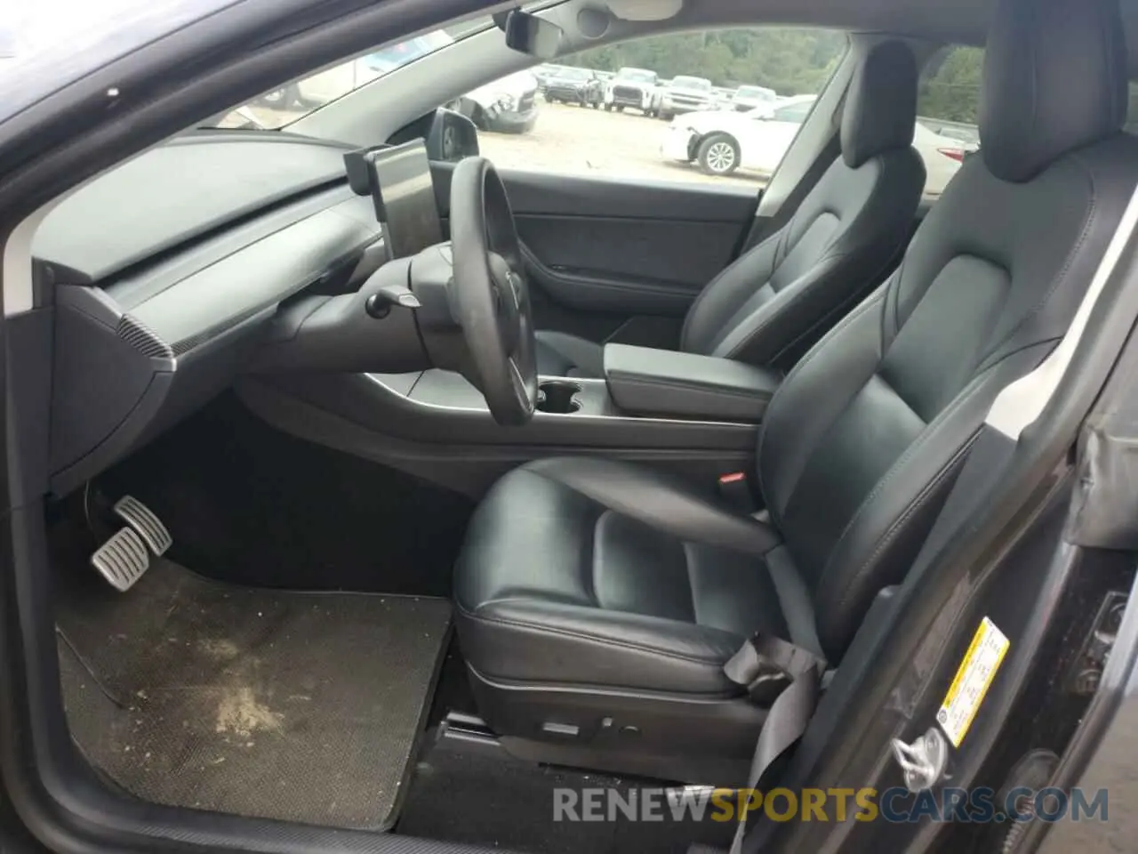 7 Photograph of a damaged car 5YJYGDEF8LF001406 TESLA MODEL Y 2020