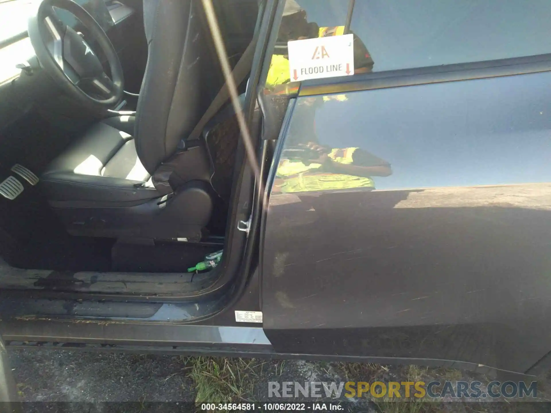 6 Photograph of a damaged car 5YJYGDEF8LF001521 TESLA MODEL Y 2020