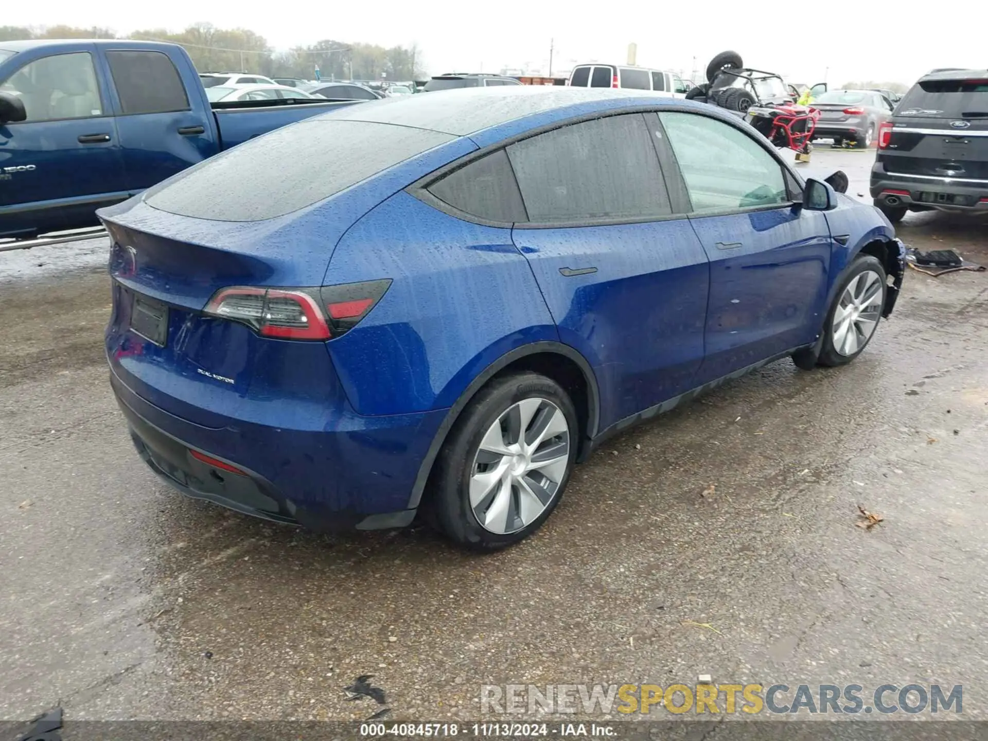 4 Photograph of a damaged car 5YJYGDEF8LF005746 TESLA MODEL Y 2020