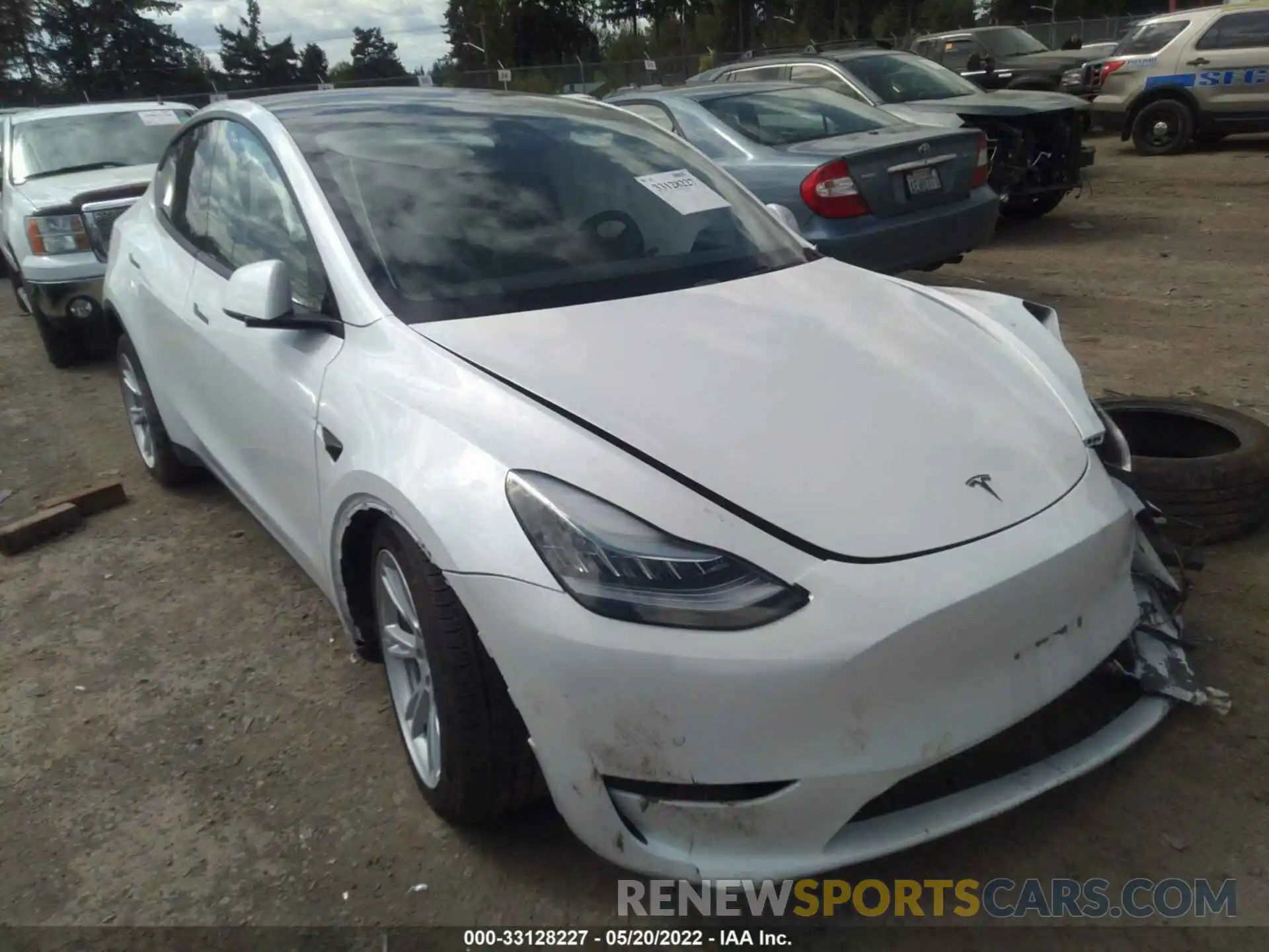 1 Photograph of a damaged car 5YJYGDEF8LF005892 TESLA MODEL Y 2020