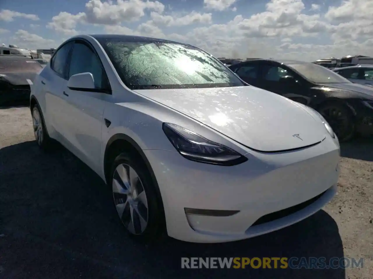 1 Photograph of a damaged car 5YJYGDEF8LF018304 TESLA MODEL Y 2020