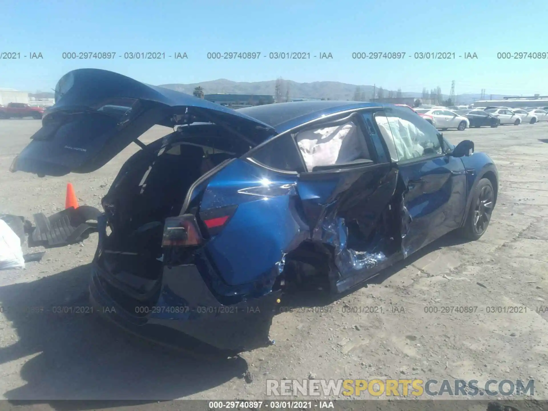 4 Photograph of a damaged car 5YJYGDEF9LF000488 TESLA MODEL Y 2020