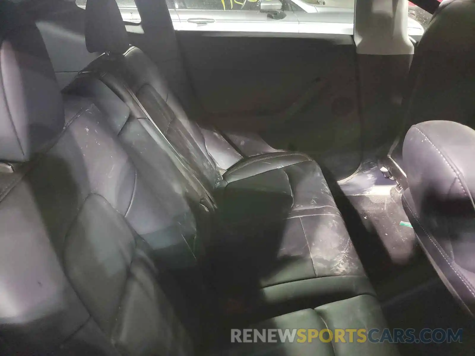 6 Photograph of a damaged car 5YJYGDEF9LF011278 TESLA MODEL Y 2020