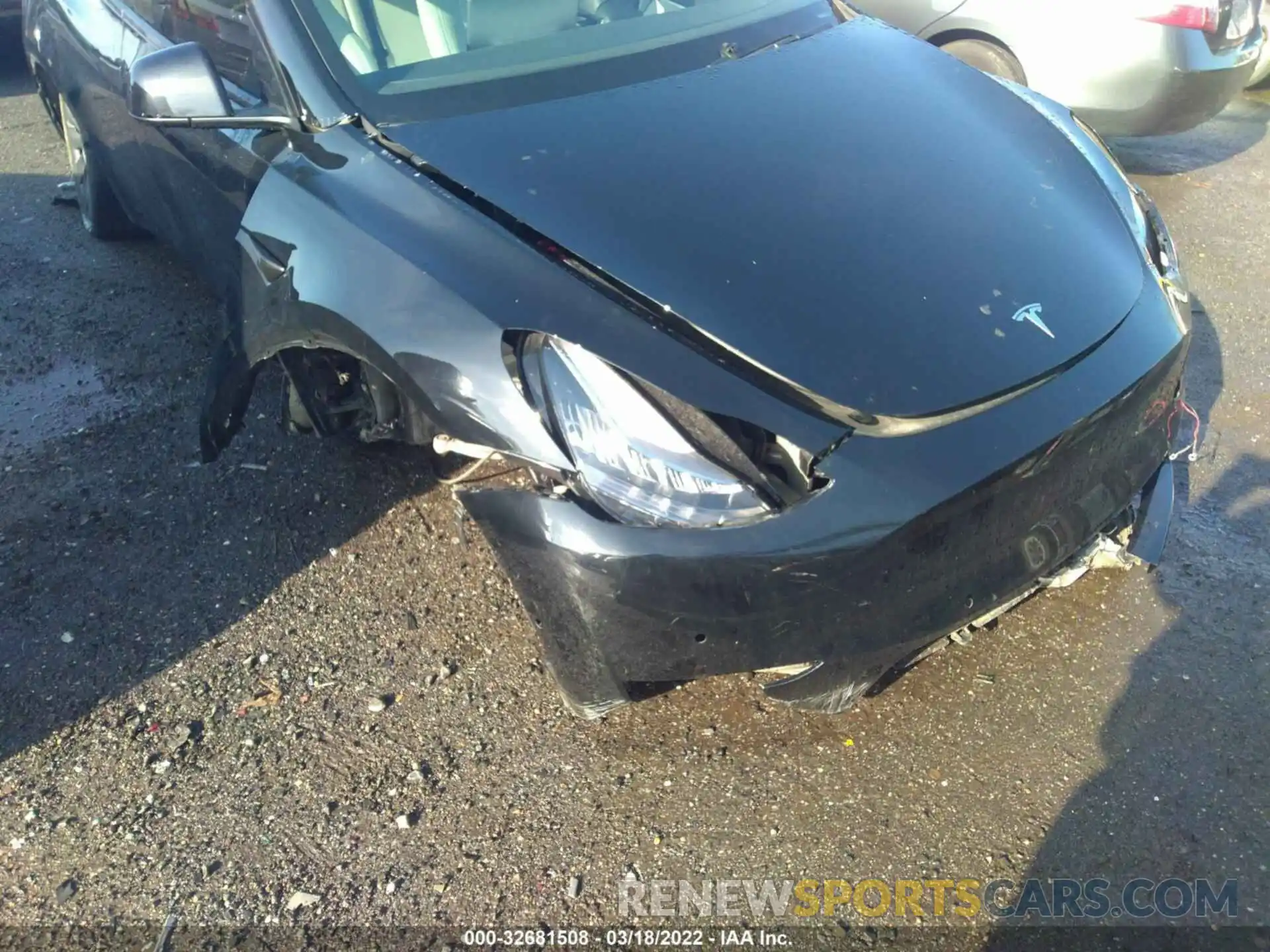 6 Photograph of a damaged car 5YJYGDEF9LF037296 TESLA MODEL Y 2020