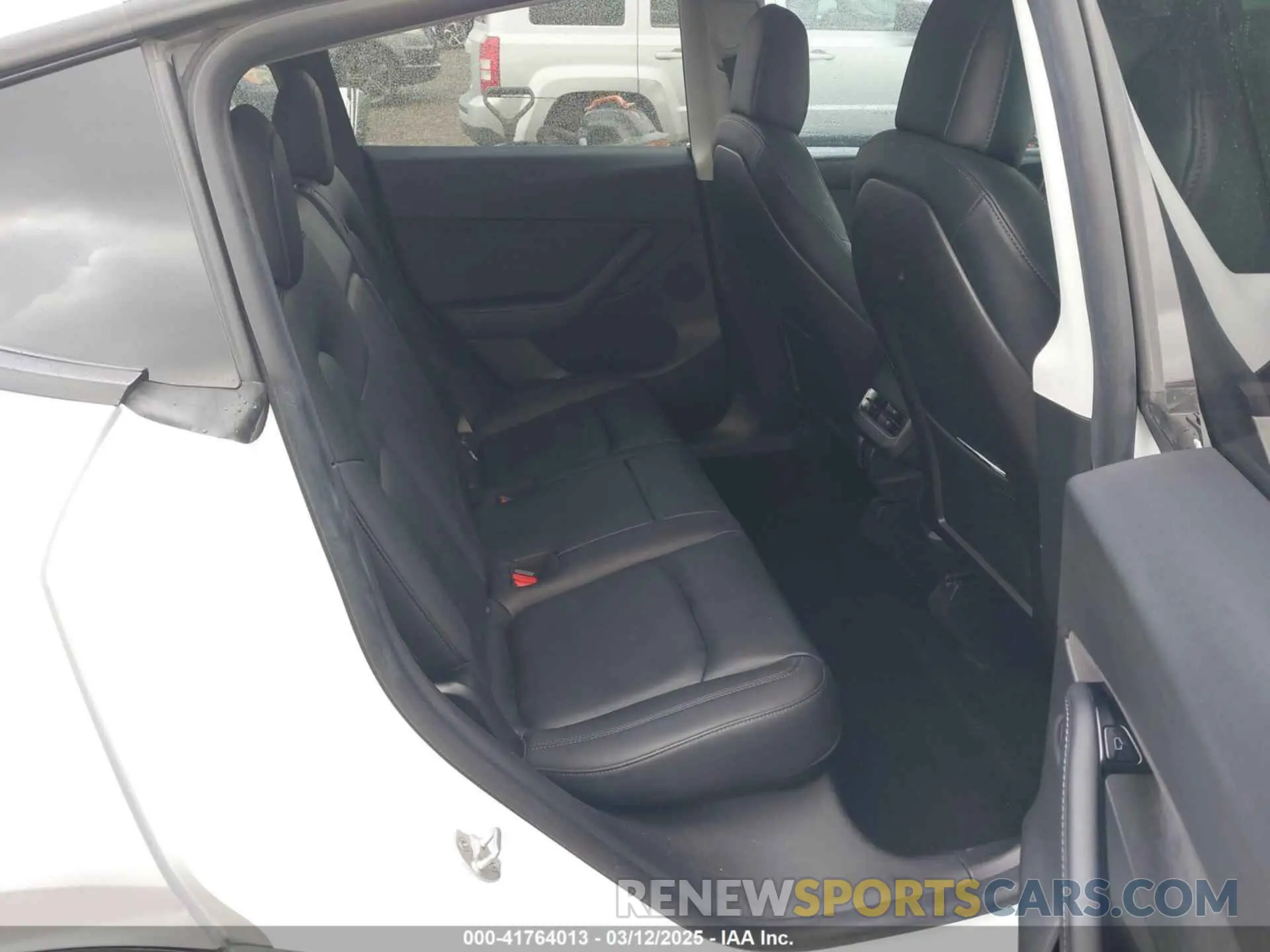 8 Photograph of a damaged car 5YJYGDEF9LF038500 TESLA MODEL Y 2020