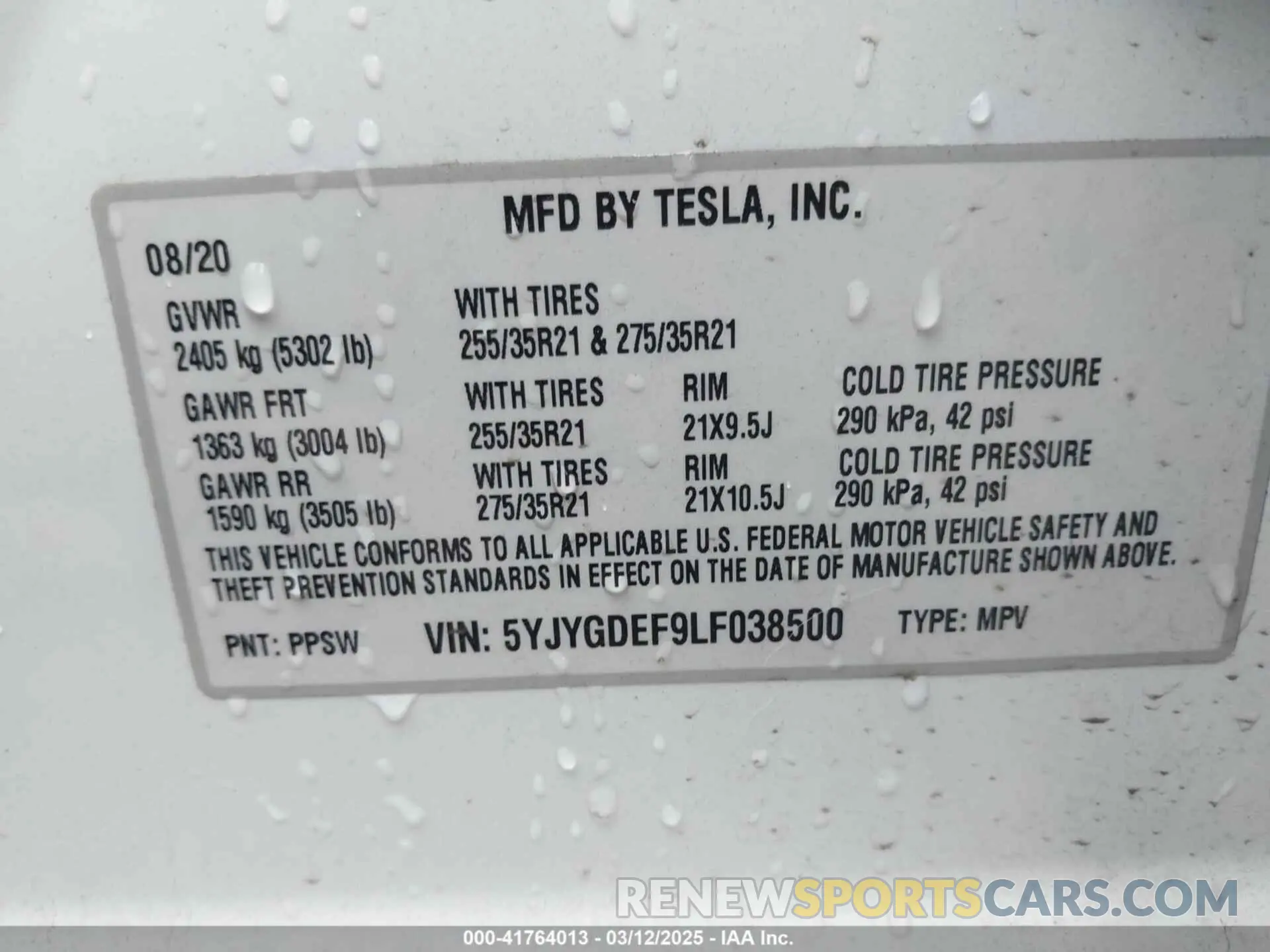 9 Photograph of a damaged car 5YJYGDEF9LF038500 TESLA MODEL Y 2020