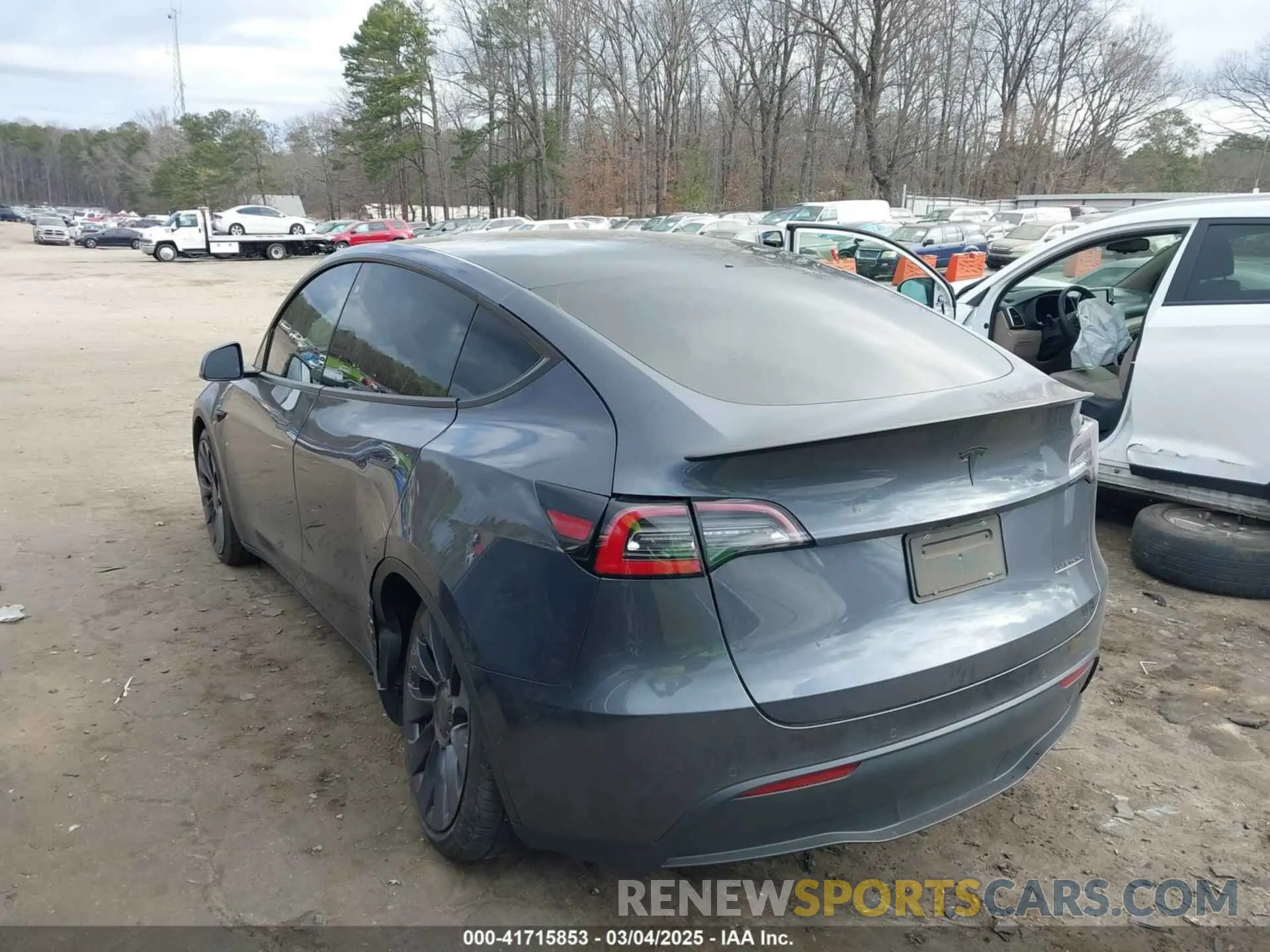 3 Photograph of a damaged car 5YJYGDEFXLF001469 TESLA MODEL Y 2020