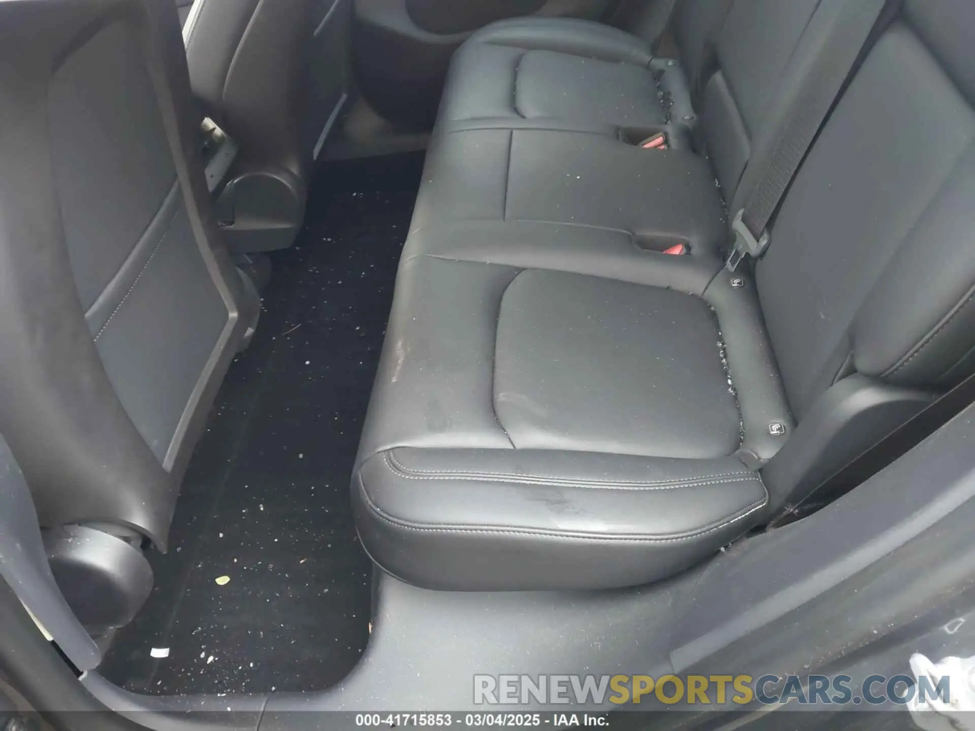 8 Photograph of a damaged car 5YJYGDEFXLF001469 TESLA MODEL Y 2020