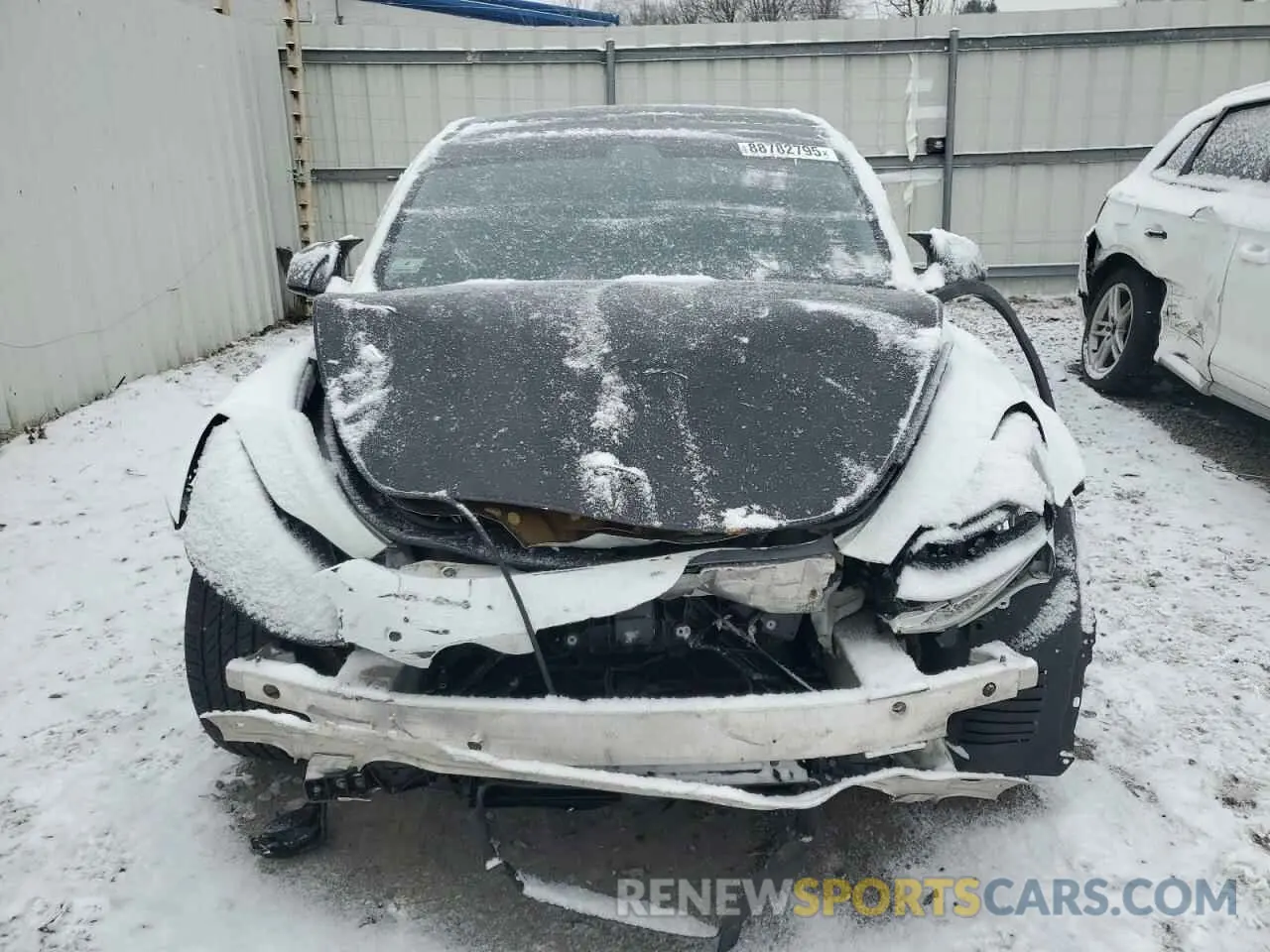 5 Photograph of a damaged car 5YJYGDEFXLF001861 TESLA MODEL Y 2020