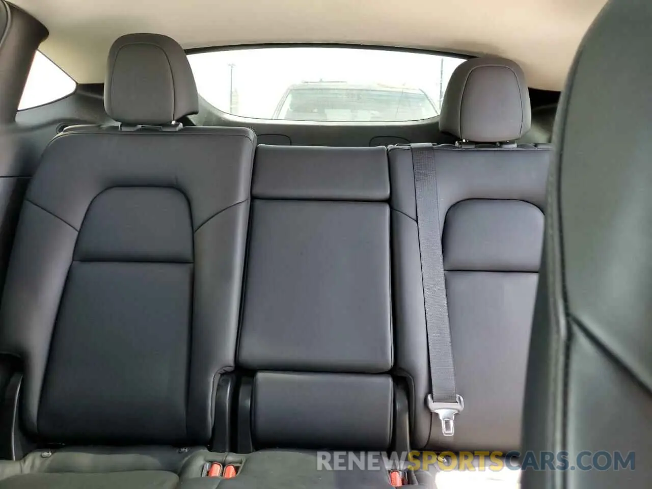 10 Photograph of a damaged car 5YJYGDEFXLF022578 TESLA MODEL Y 2020