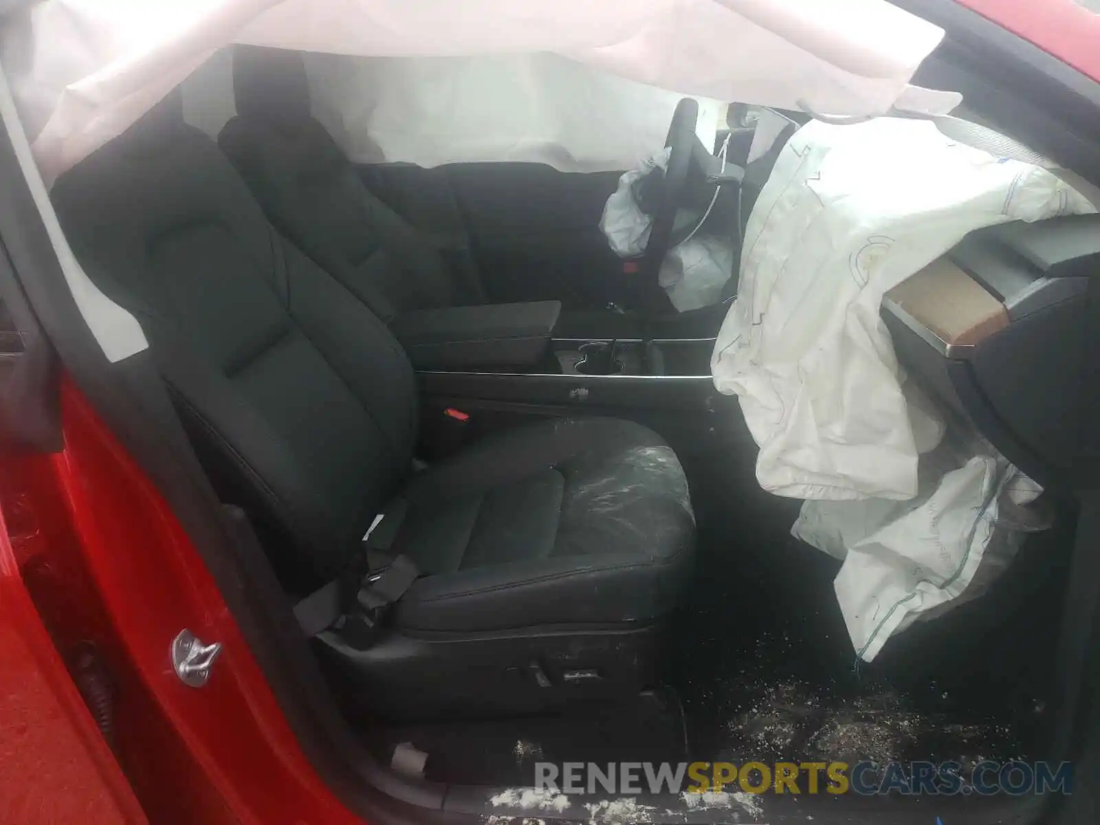 5 Photograph of a damaged car 5YJYGDEFXLF027988 TESLA MODEL Y 2020