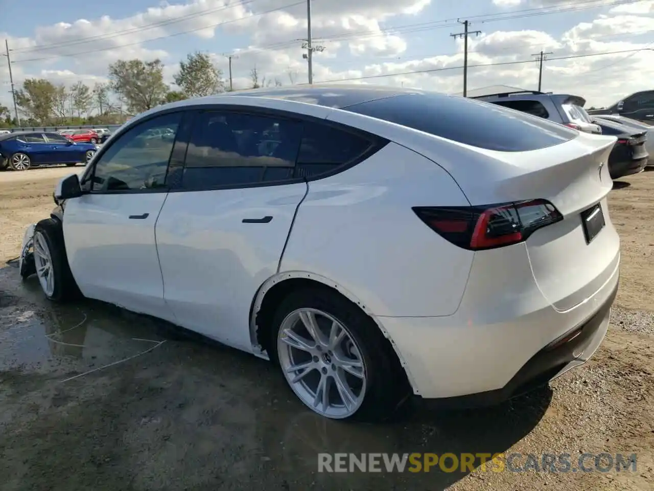 2 Photograph of a damaged car 5YJYGAED0MF142727 TESLA MODEL Y 2021