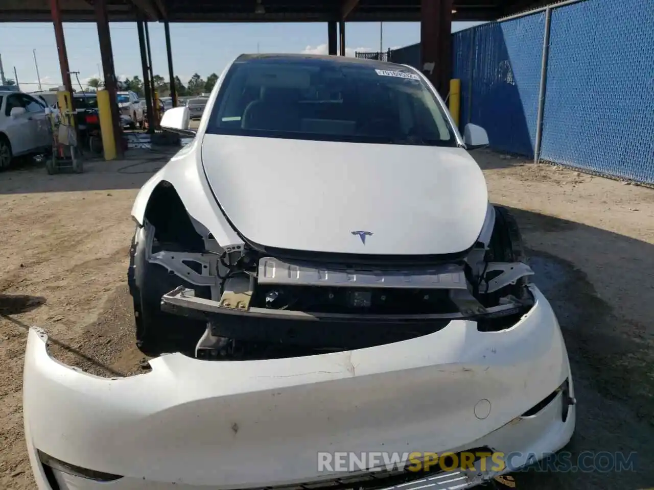 5 Photograph of a damaged car 5YJYGAED0MF142727 TESLA MODEL Y 2021