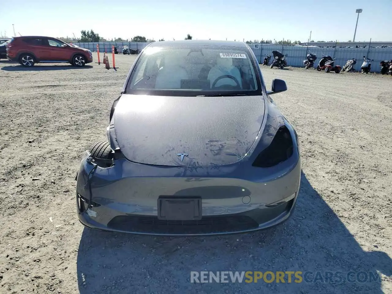 5 Photograph of a damaged car 5YJYGAED2MF136055 TESLA MODEL Y 2021
