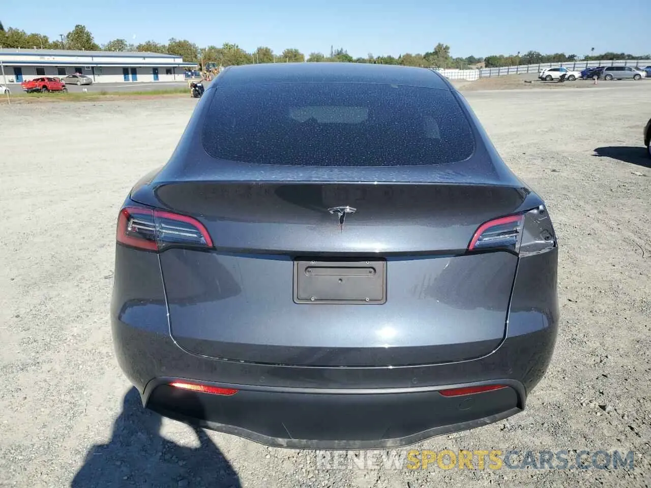 6 Photograph of a damaged car 5YJYGAED2MF136055 TESLA MODEL Y 2021