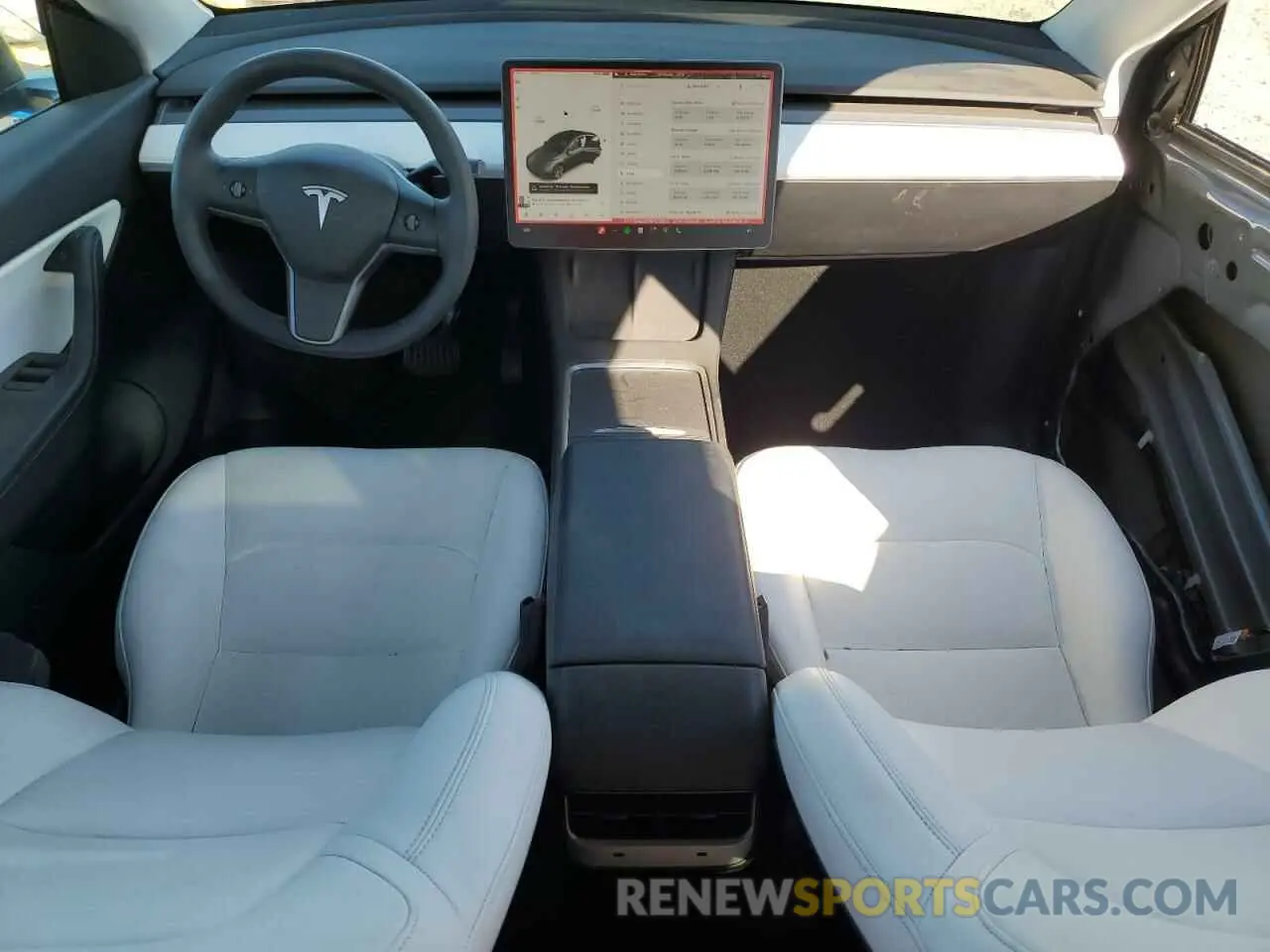 8 Photograph of a damaged car 5YJYGAED2MF136055 TESLA MODEL Y 2021
