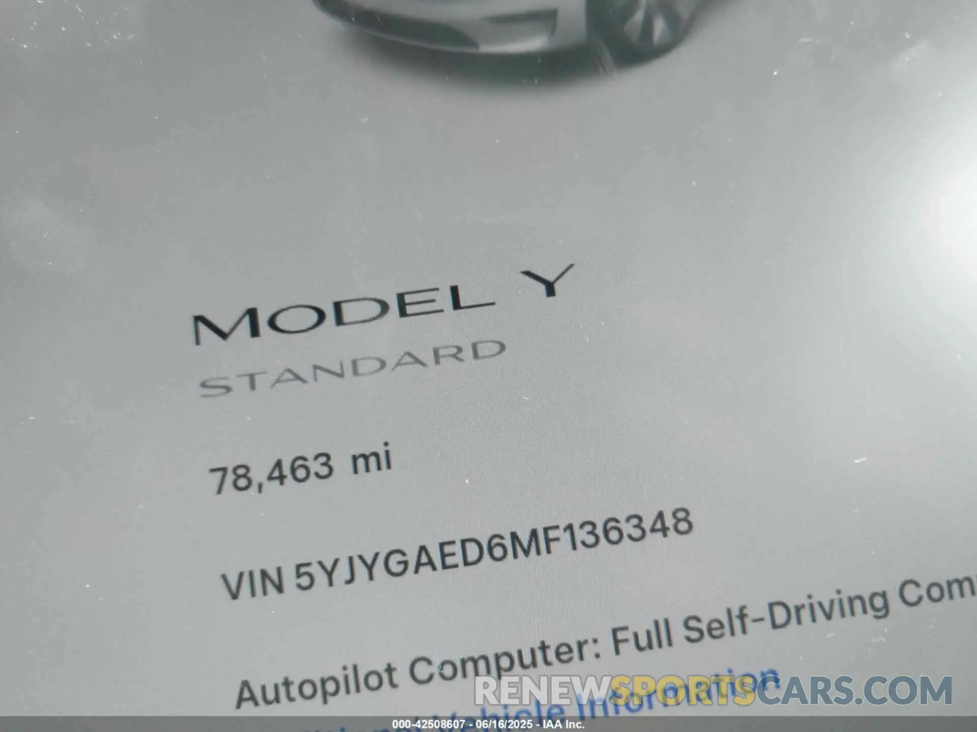 15 Photograph of a damaged car 5YJYGAED6MF136348 TESLA MODEL Y 2021