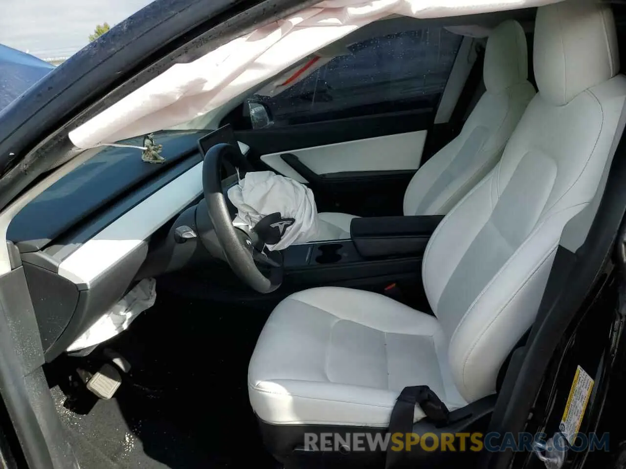 7 Photograph of a damaged car 5YJYGAEE0MF144423 TESLA MODEL Y 2021