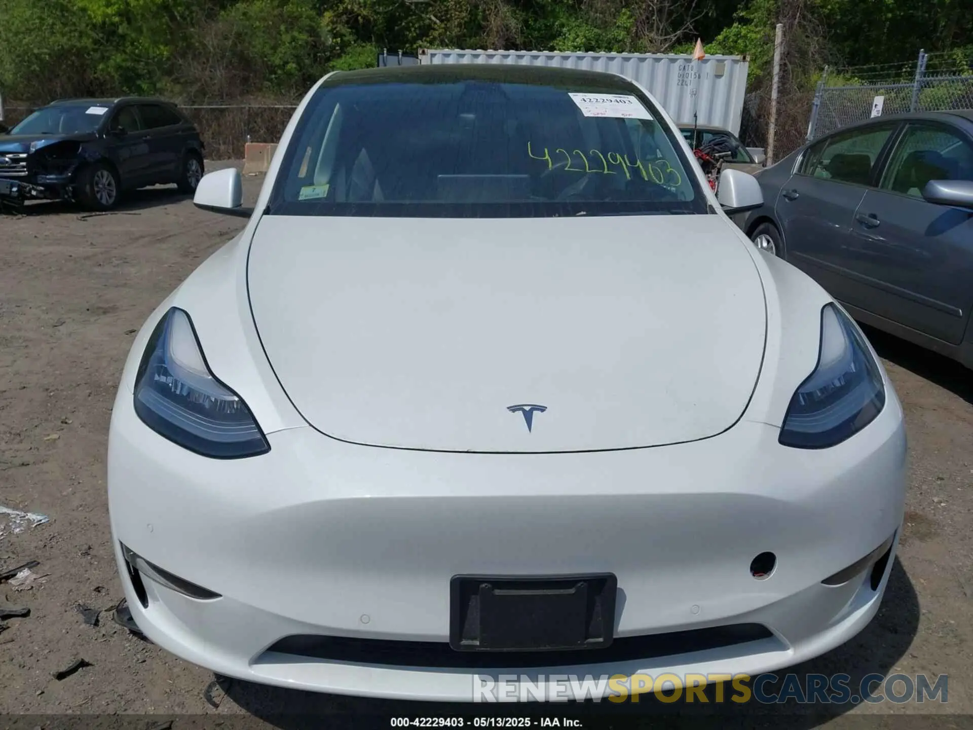 10 Photograph of a damaged car 5YJYGAEE0MF149430 TESLA MODEL Y 2021