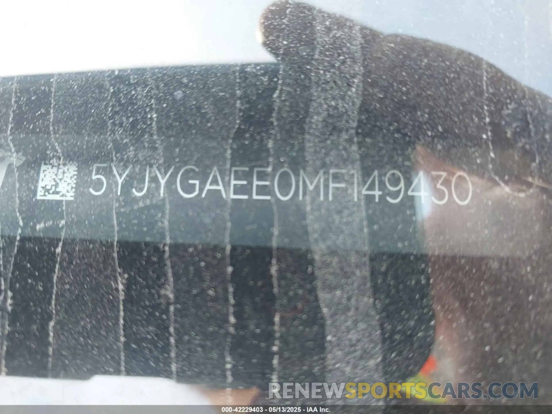9 Photograph of a damaged car 5YJYGAEE0MF149430 TESLA MODEL Y 2021