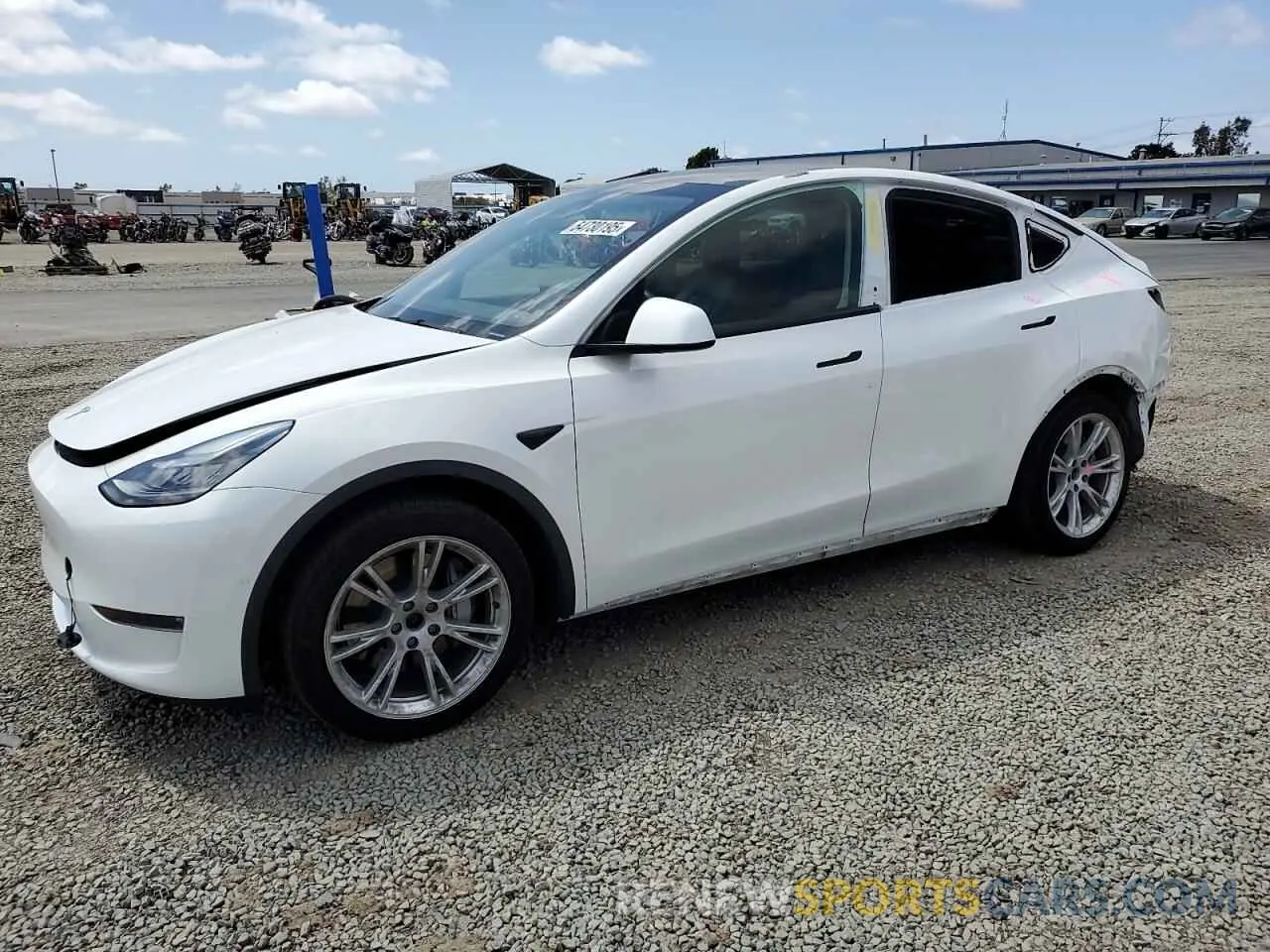 1 Photograph of a damaged car 5YJYGAEE0MF159388 TESLA MODEL Y 2021