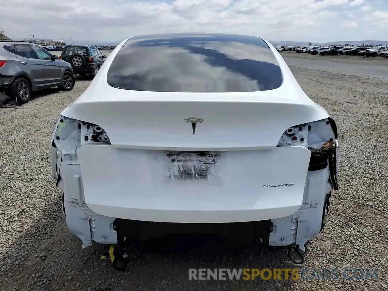 6 Photograph of a damaged car 5YJYGAEE0MF159388 TESLA MODEL Y 2021