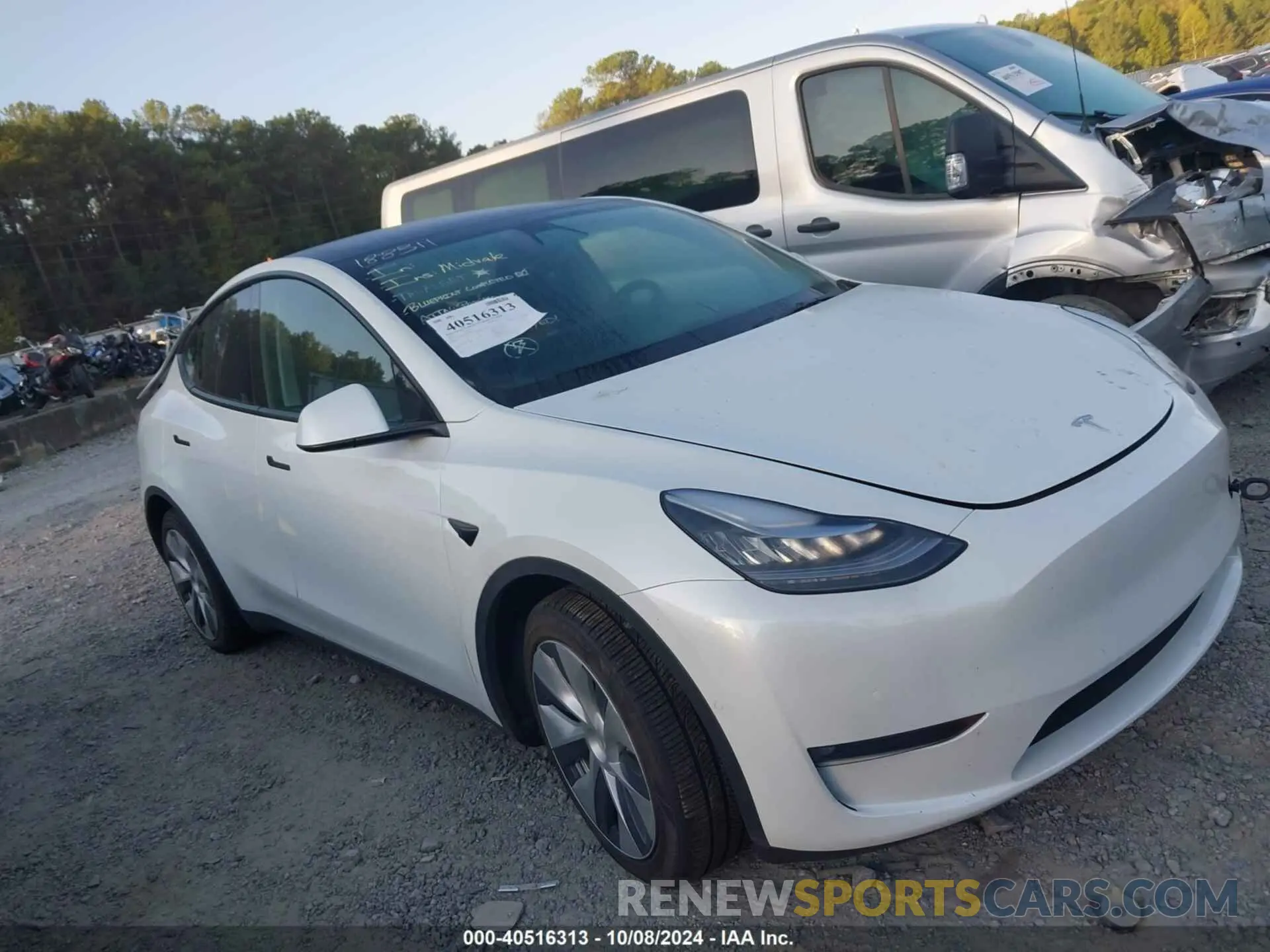 13 Photograph of a damaged car 5YJYGAEE0MF188311 TESLA MODEL Y 2021