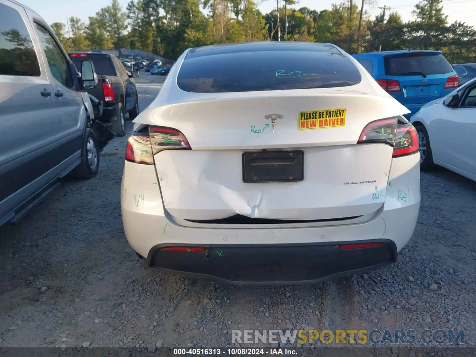 16 Photograph of a damaged car 5YJYGAEE0MF188311 TESLA MODEL Y 2021