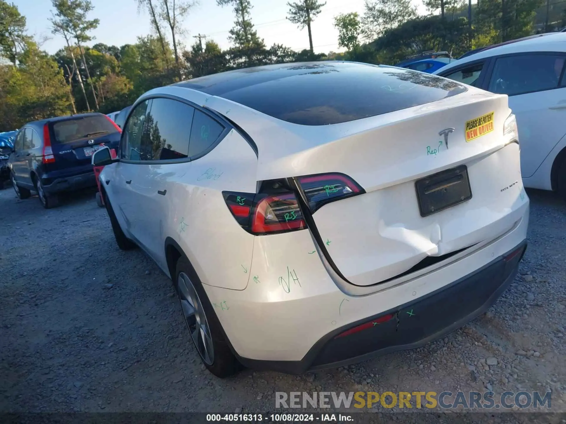 3 Photograph of a damaged car 5YJYGAEE0MF188311 TESLA MODEL Y 2021