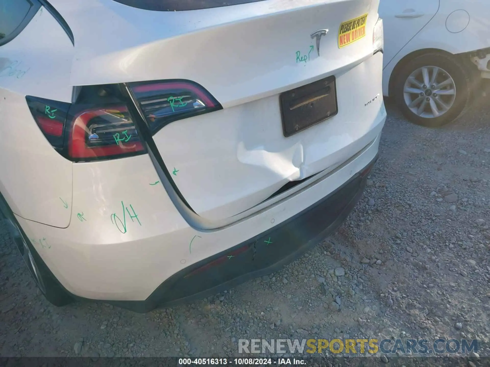 6 Photograph of a damaged car 5YJYGAEE0MF188311 TESLA MODEL Y 2021