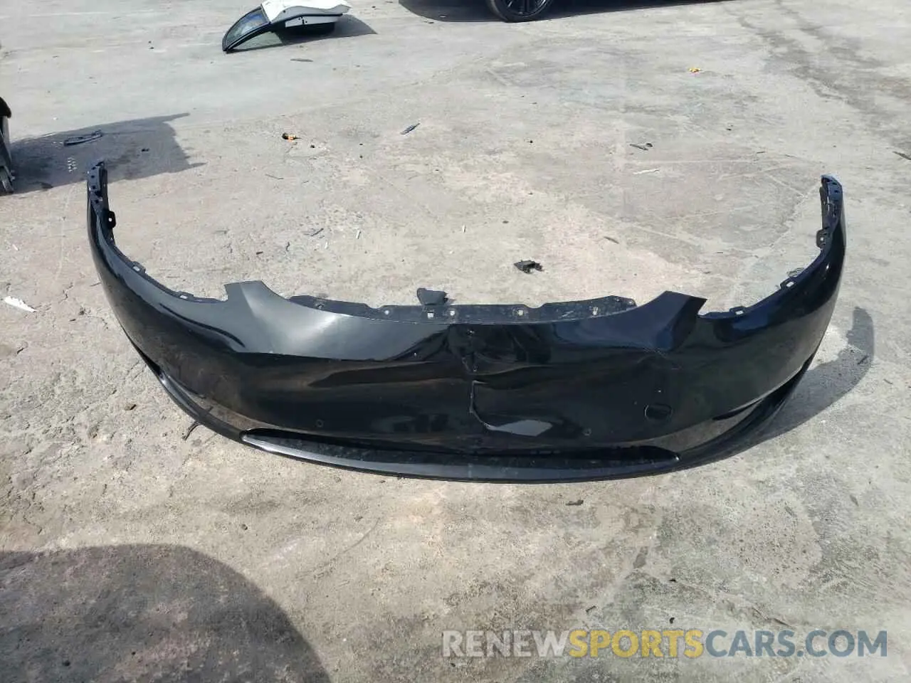 15 Photograph of a damaged car 5YJYGAEE0MF203308 TESLA MODEL Y 2021