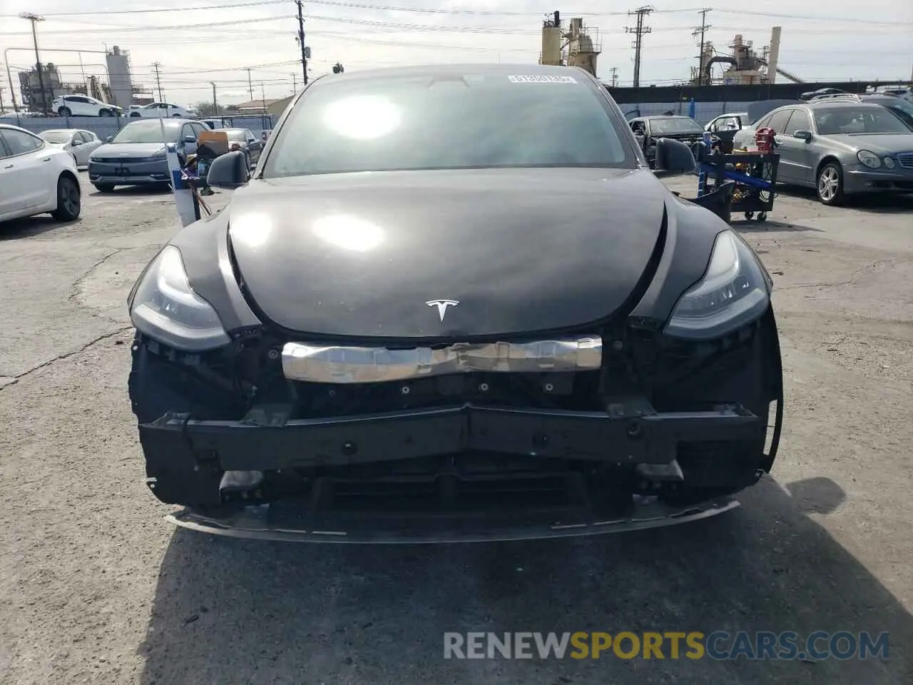 5 Photograph of a damaged car 5YJYGAEE0MF203308 TESLA MODEL Y 2021