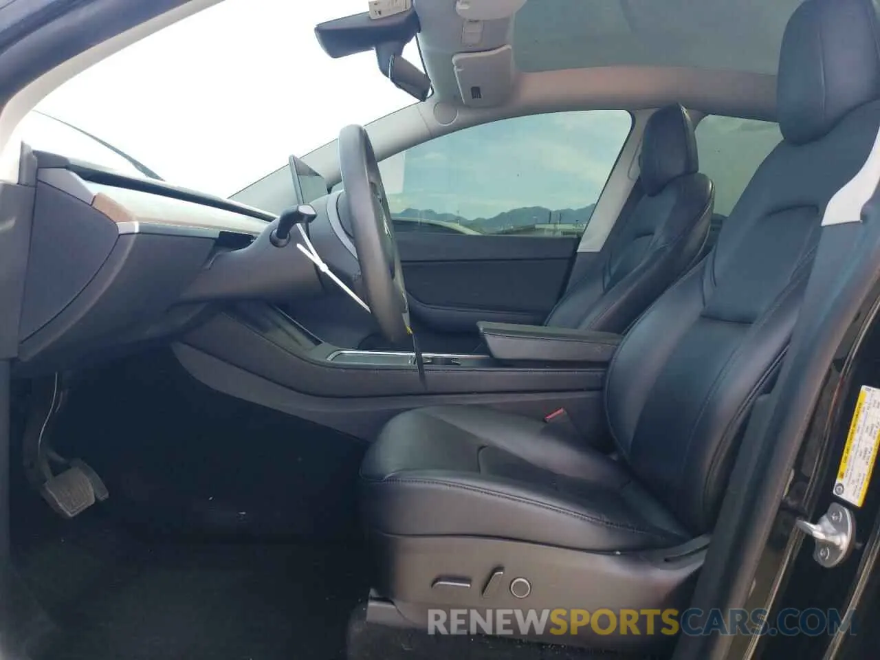 7 Photograph of a damaged car 5YJYGAEE0MF203308 TESLA MODEL Y 2021