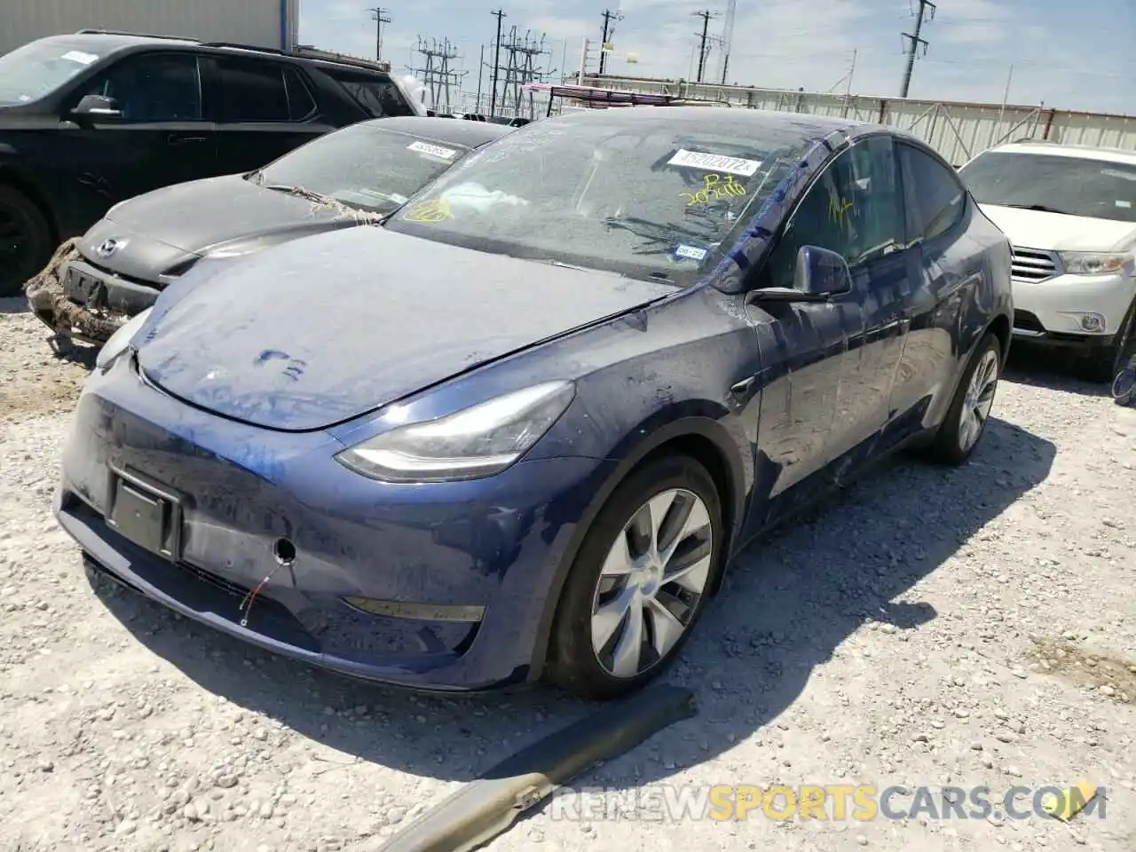 2 Photograph of a damaged car 5YJYGAEE0MF207410 TESLA MODEL Y 2021