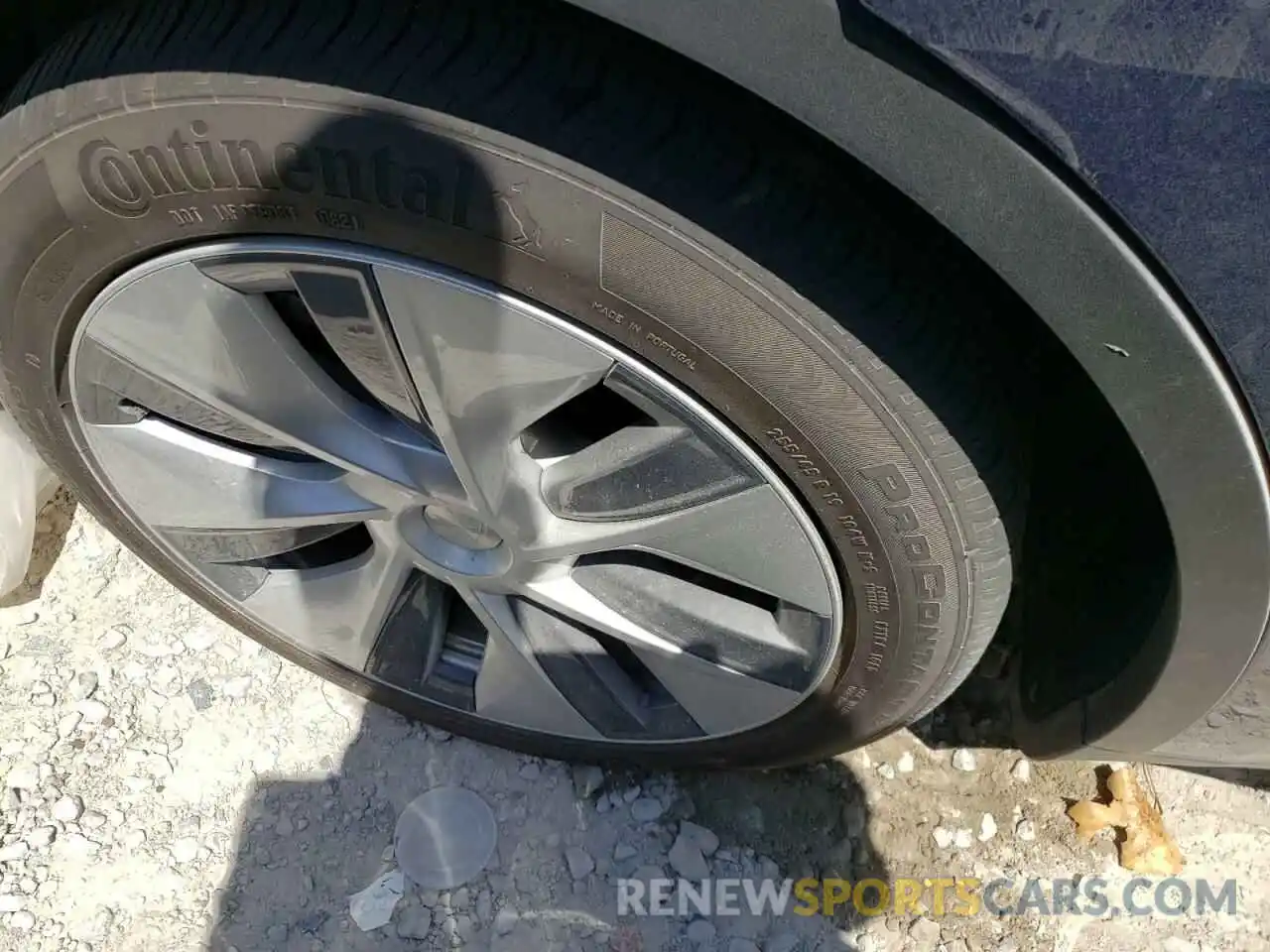 9 Photograph of a damaged car 5YJYGAEE0MF207410 TESLA MODEL Y 2021