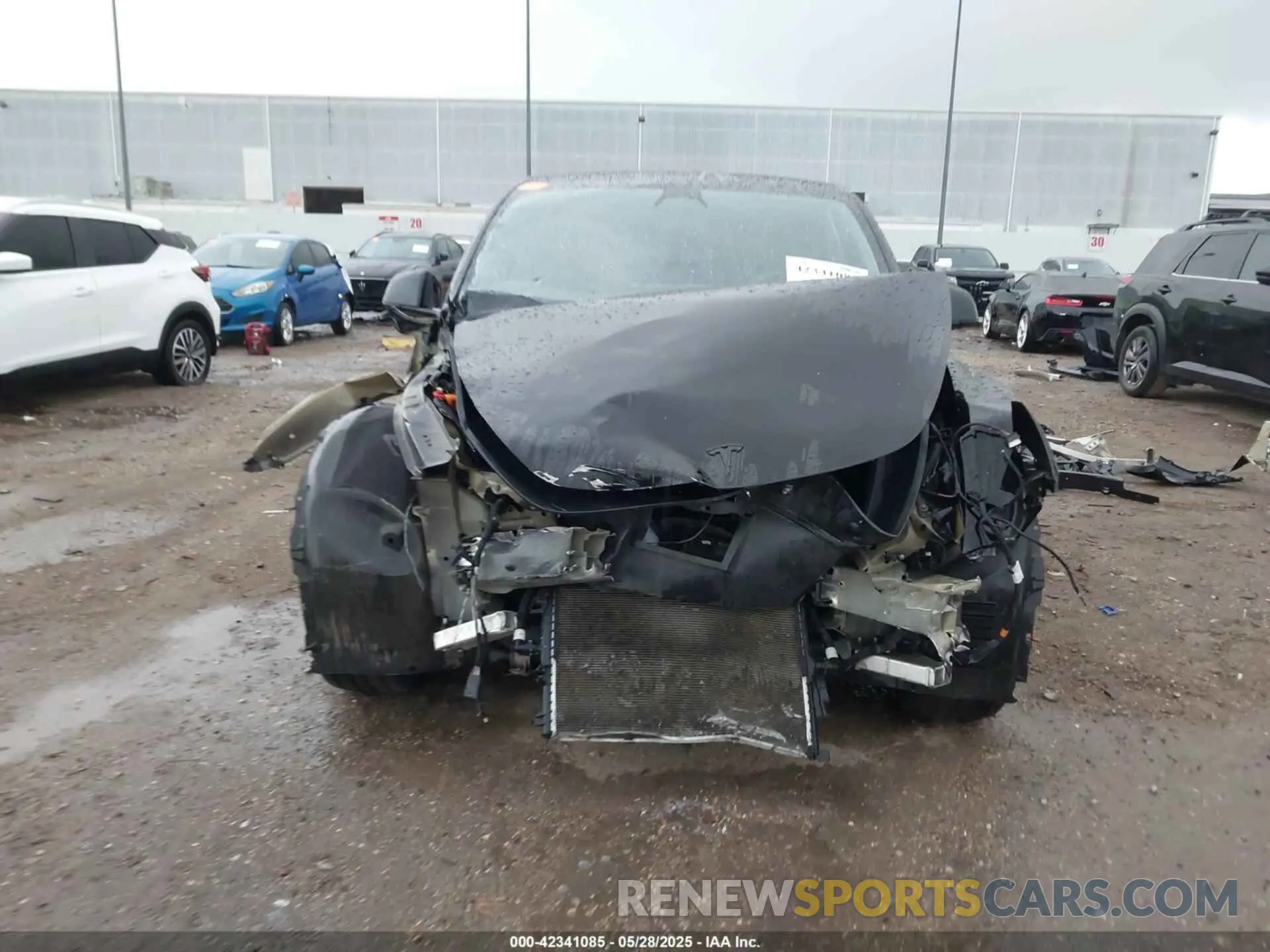13 Photograph of a damaged car 5YJYGAEE1MF149792 TESLA MODEL Y 2021
