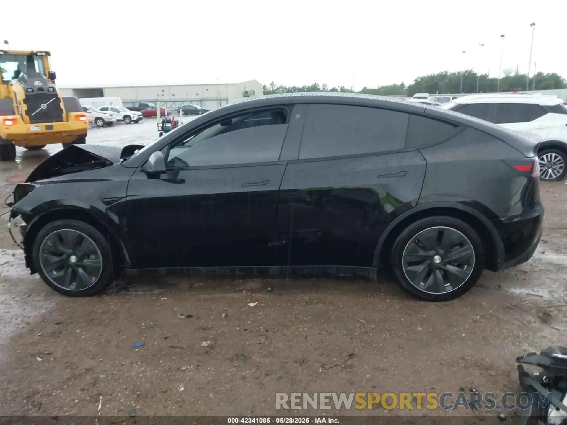 15 Photograph of a damaged car 5YJYGAEE1MF149792 TESLA MODEL Y 2021