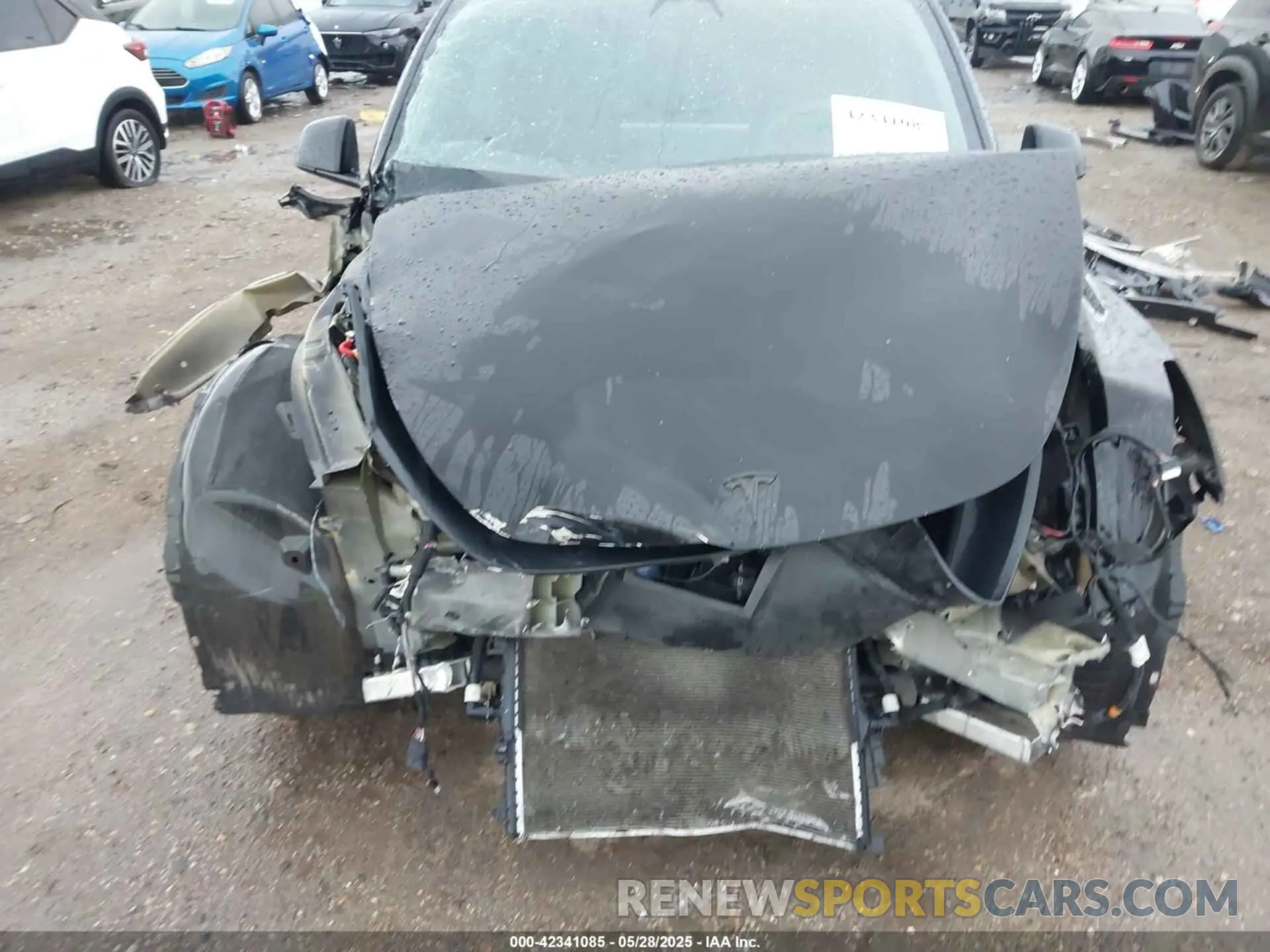 6 Photograph of a damaged car 5YJYGAEE1MF149792 TESLA MODEL Y 2021