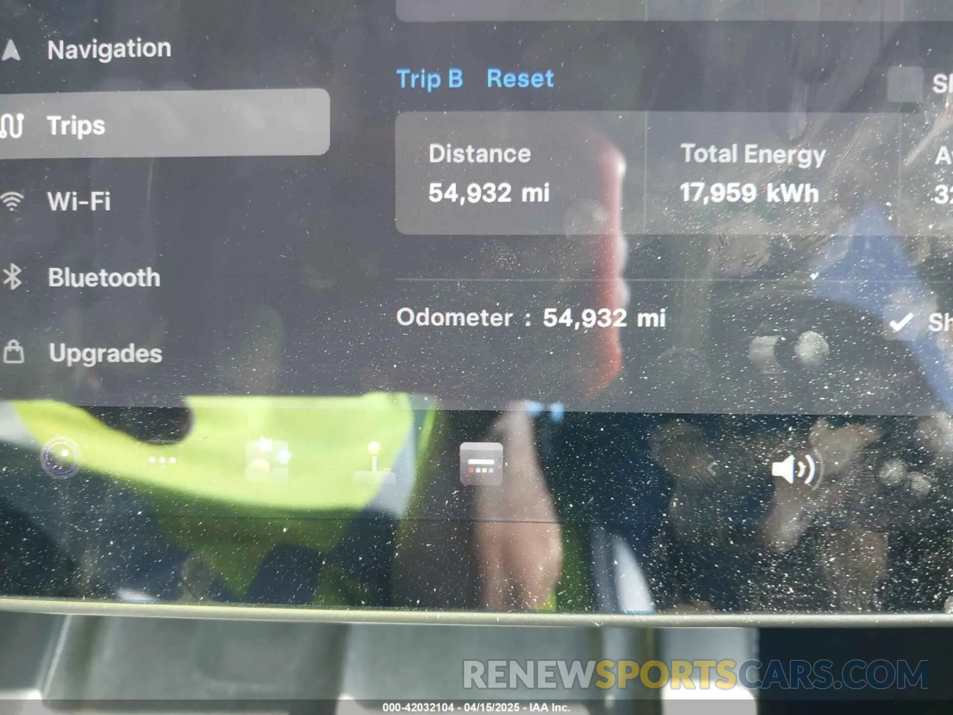 14 Photograph of a damaged car 5YJYGAEE1MF149887 TESLA MODEL Y 2021