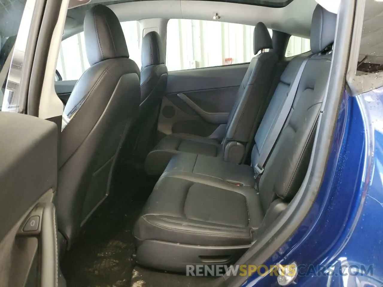 10 Photograph of a damaged car 5YJYGAEE1MF179892 TESLA MODEL Y 2021