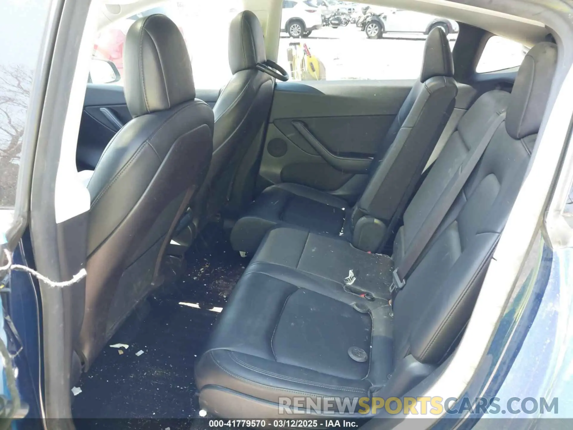 8 Photograph of a damaged car 5YJYGAEE1MF207948 TESLA MODEL Y 2021