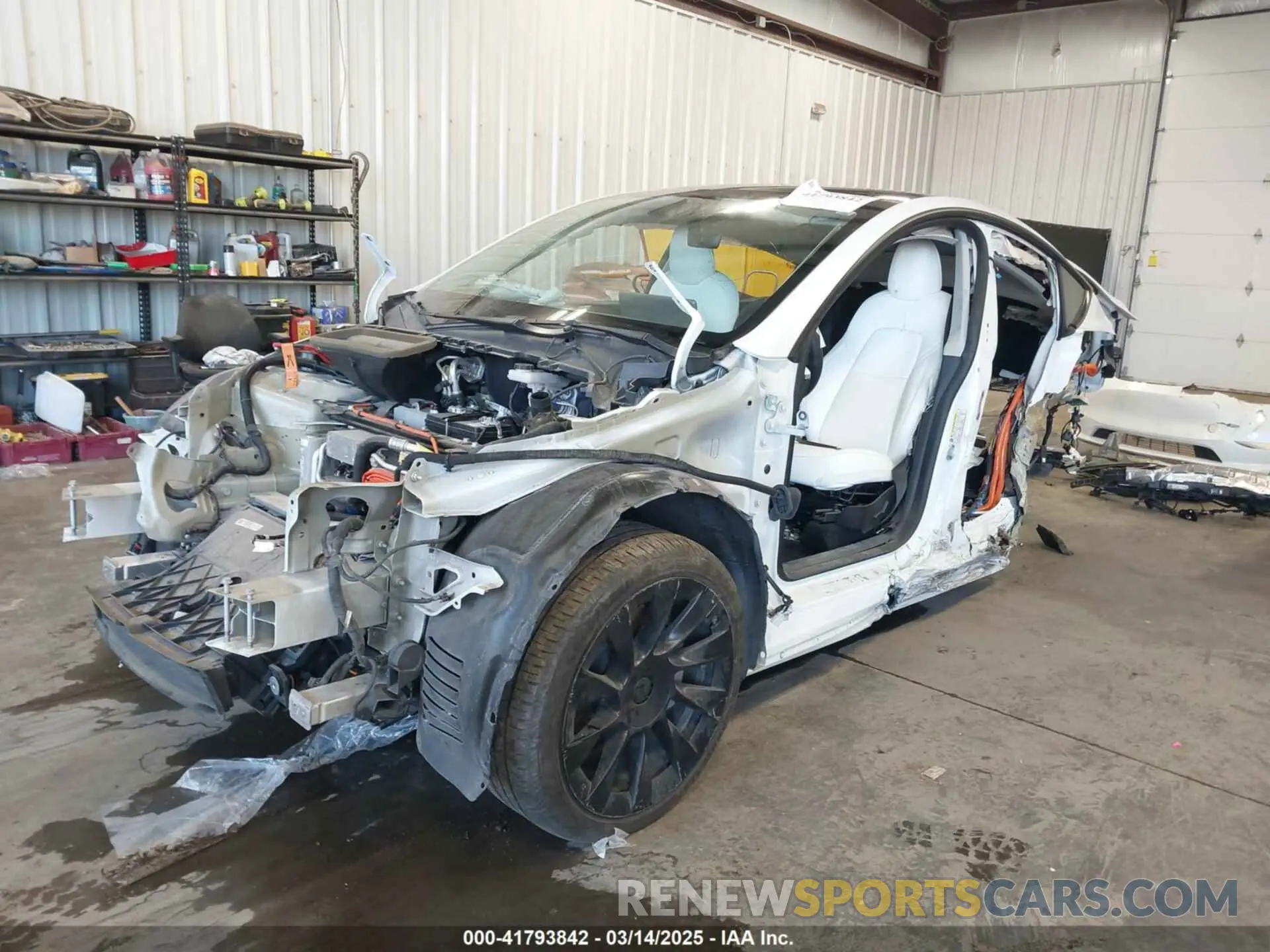 2 Photograph of a damaged car 5YJYGAEE1MF216200 TESLA MODEL Y 2021