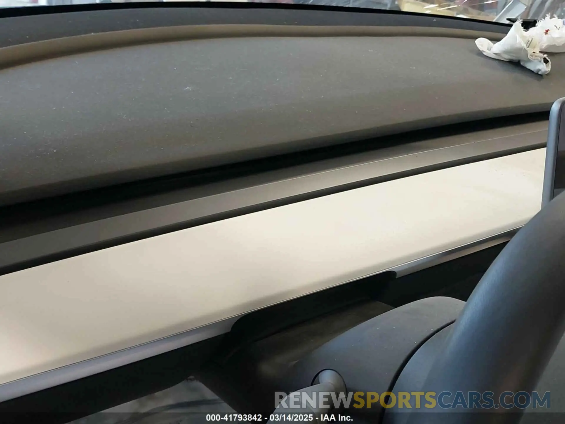 7 Photograph of a damaged car 5YJYGAEE1MF216200 TESLA MODEL Y 2021