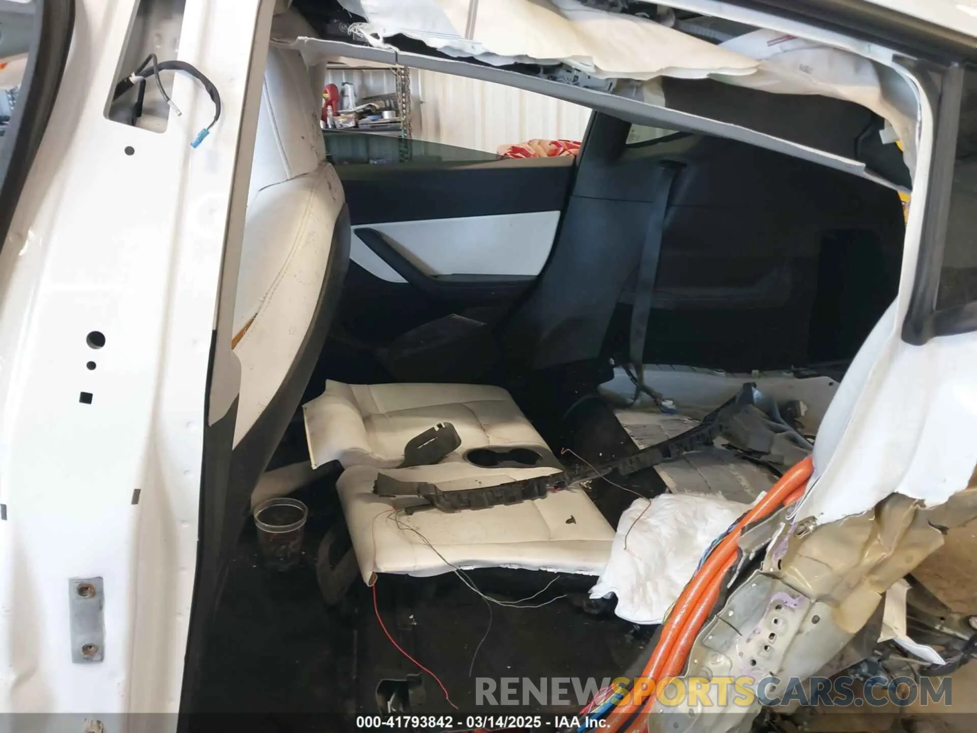 8 Photograph of a damaged car 5YJYGAEE1MF216200 TESLA MODEL Y 2021