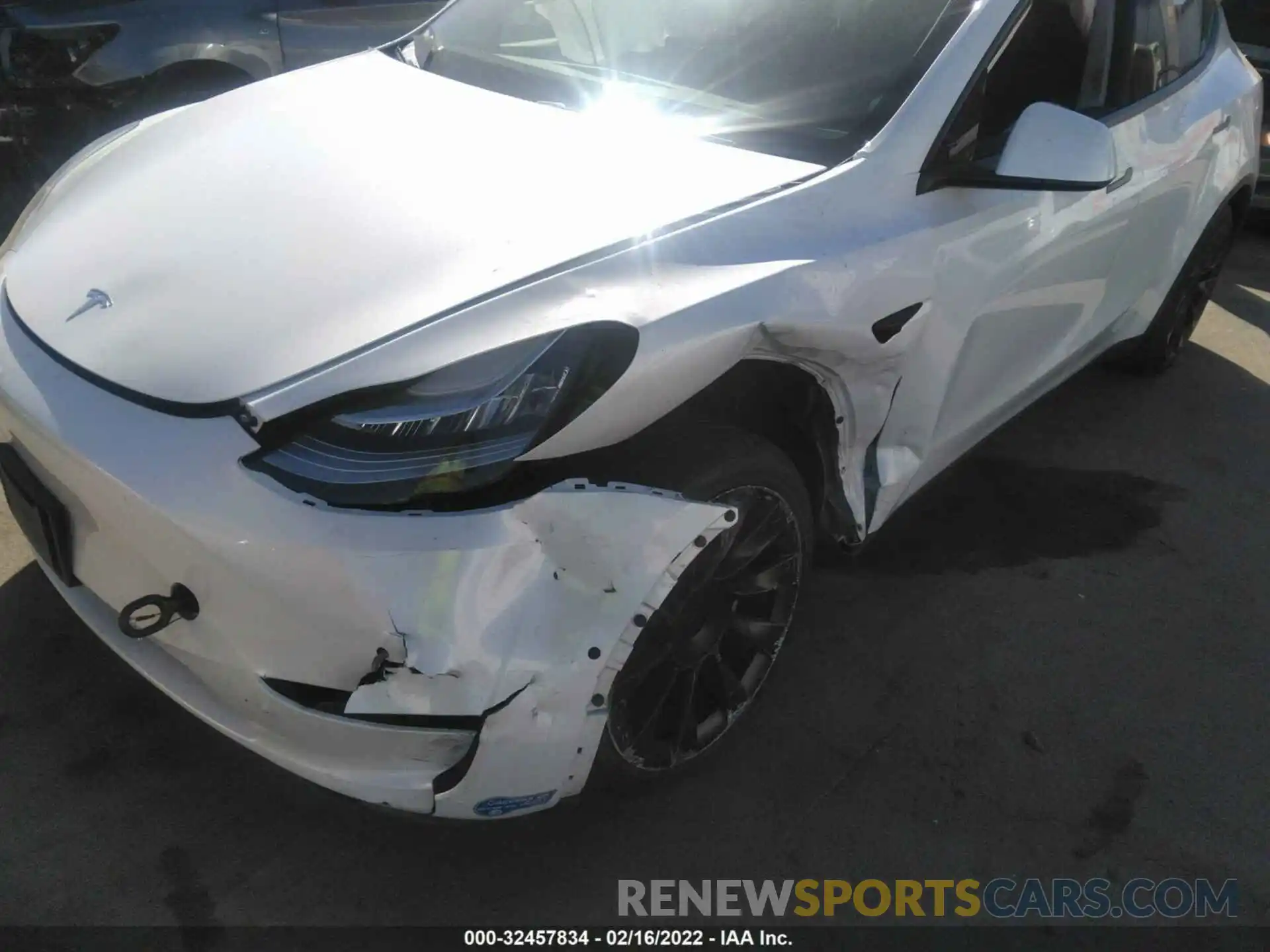 6 Photograph of a damaged car 5YJYGAEE1MF217184 TESLA MODEL Y 2021