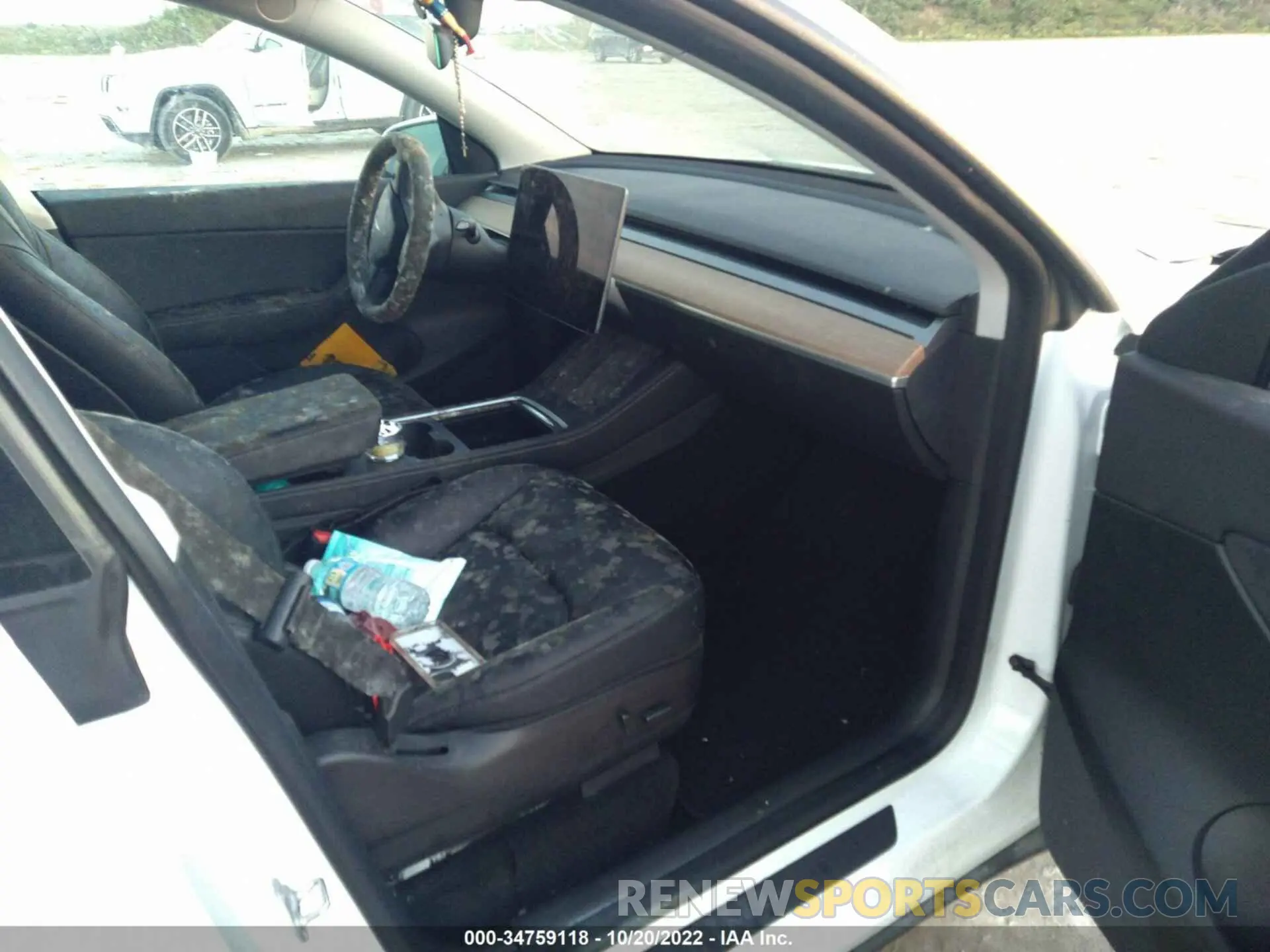 5 Photograph of a damaged car 5YJYGAEE1MF263341 TESLA MODEL Y 2021