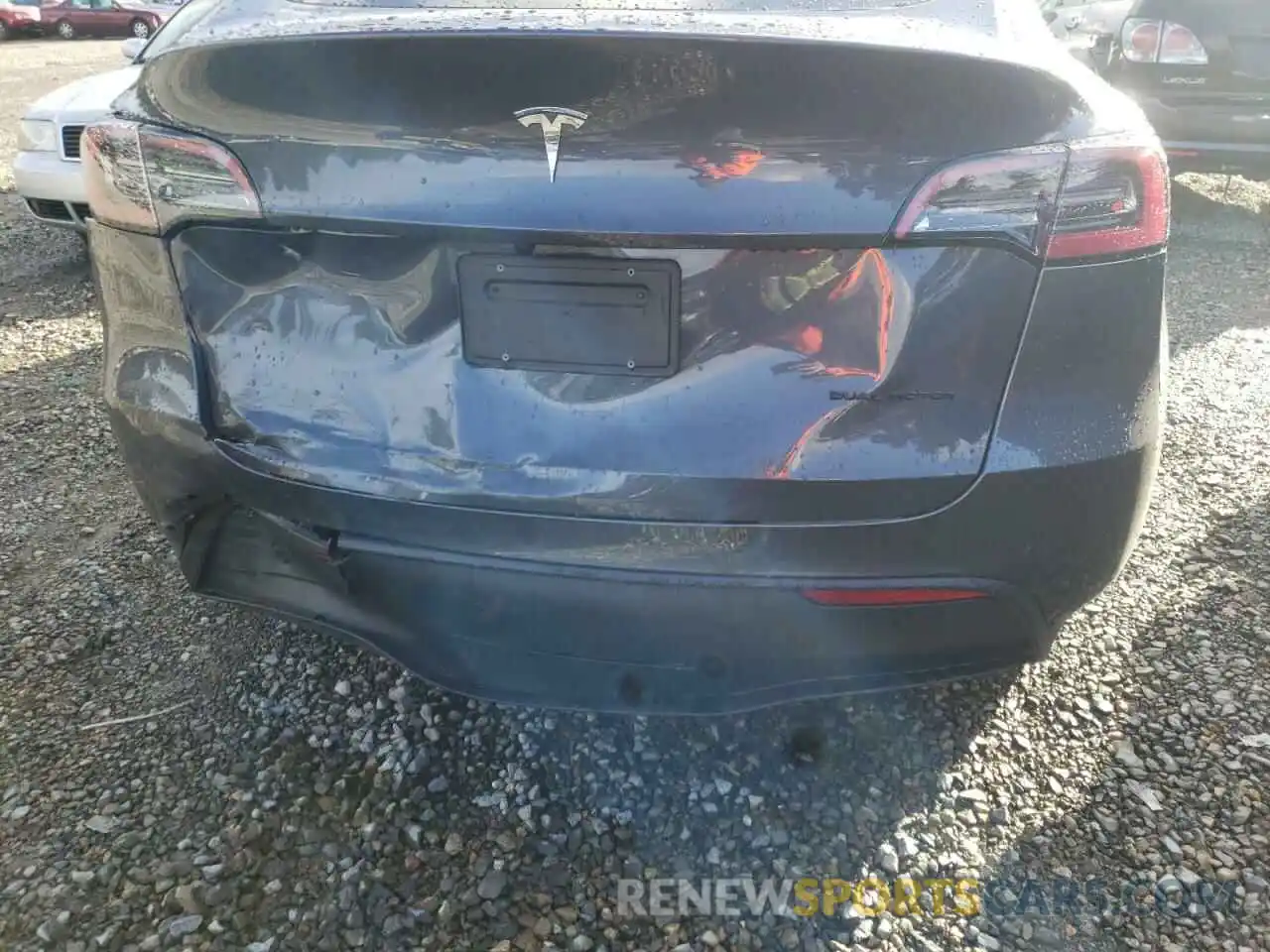 9 Photograph of a damaged car 5YJYGAEE1MF286876 TESLA MODEL Y 2021